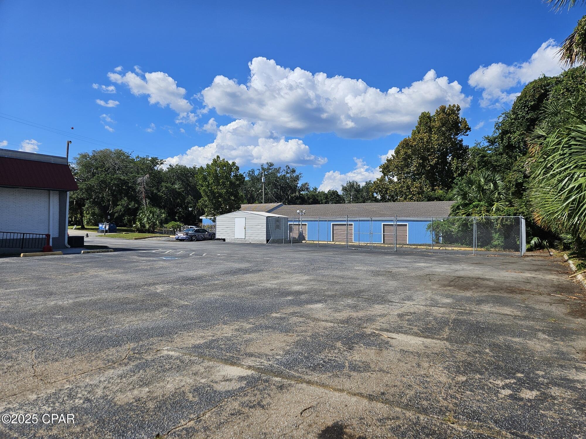 Image 16 For 4018 18th  