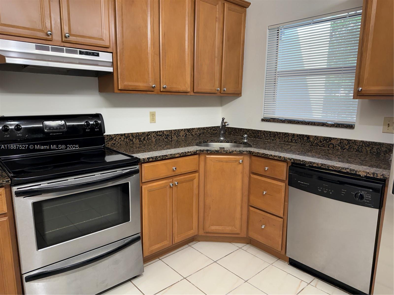 Property photo # 9