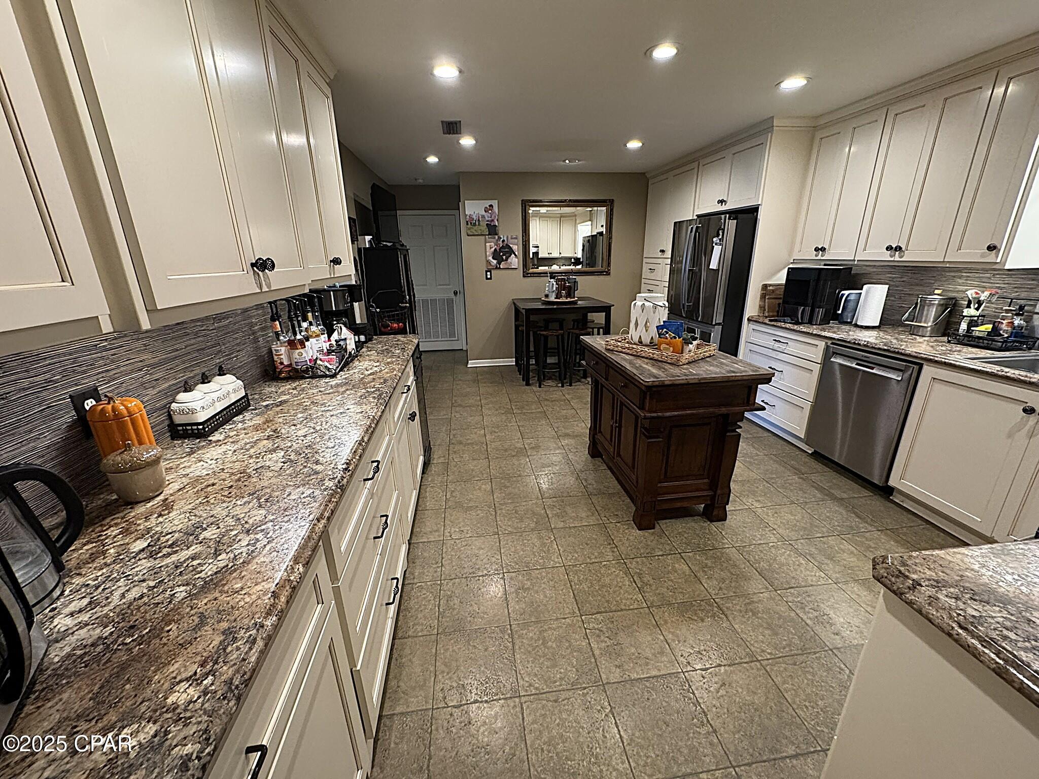 Svbj 9 Sn5hbx1w5r5npapmk1qus3cvvekjohbeyipu