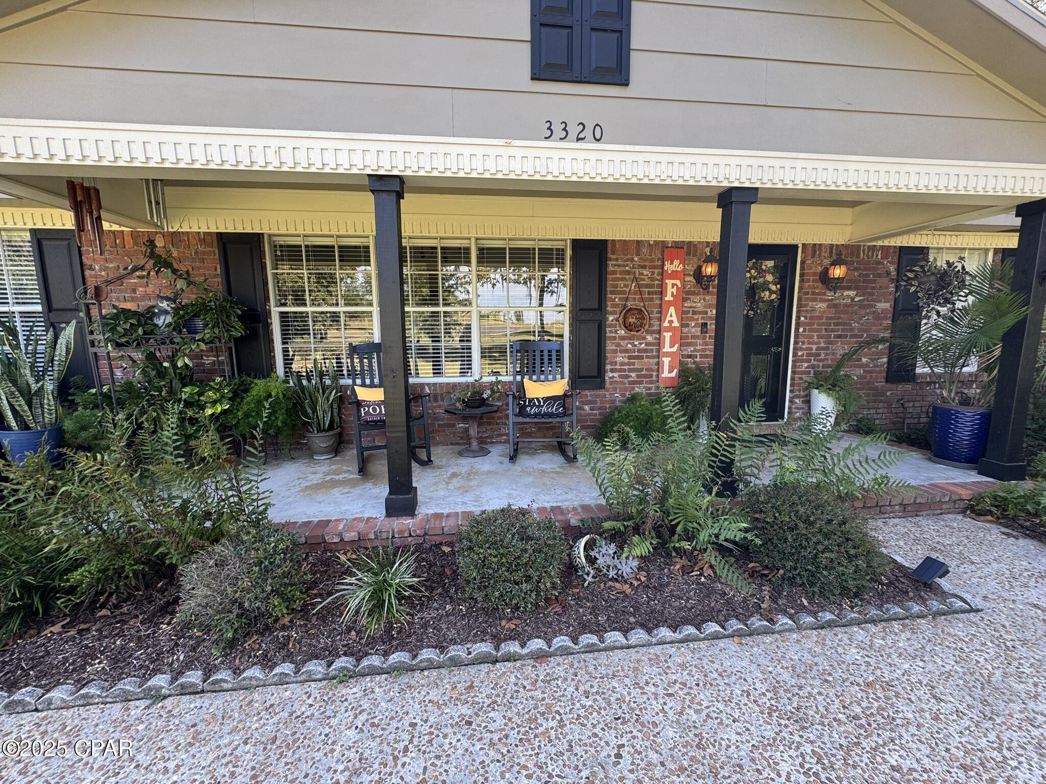 Image 2 For 3320 Caverns Road