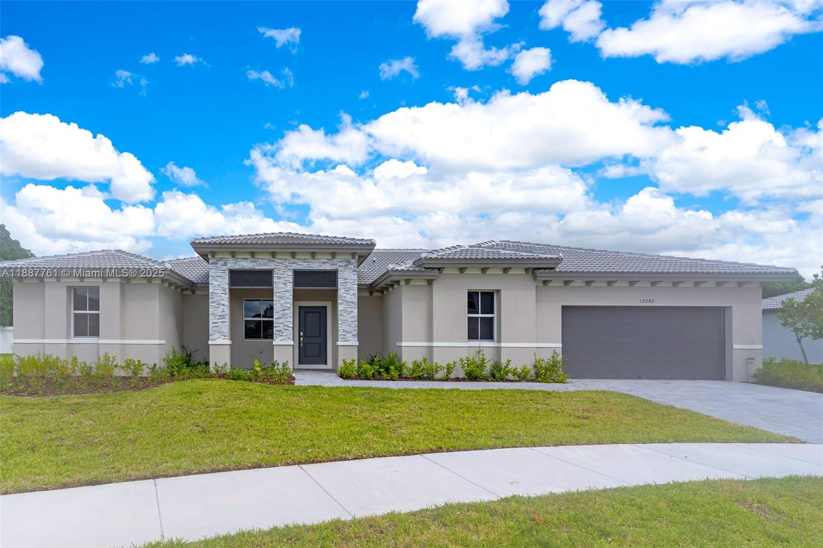 Brand-new single-family home featuring 5 spacious bedrooms and 4.5 bathrooms, perfect for large families. Enjoy modern finishes, open spaces, and comfort in every corner. The property sits on a 12,230 Sq.Ft. lot, offering 5 parking spaces with no HOA restrictions. Quick approval process makes it an excellent option for families who need flexibility. Ideal for buyers with boats, RVs, or work vehicles looking for space and convenience. A unique opportunity to rent or own a brand-new home in a quiet residential neighborhood of Miami.