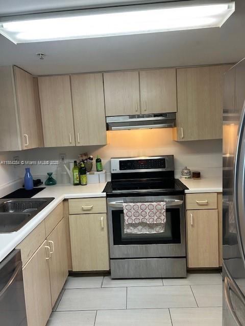 Property photo # 6