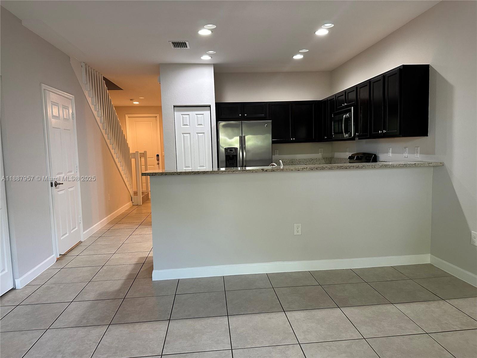 Property photo # 6