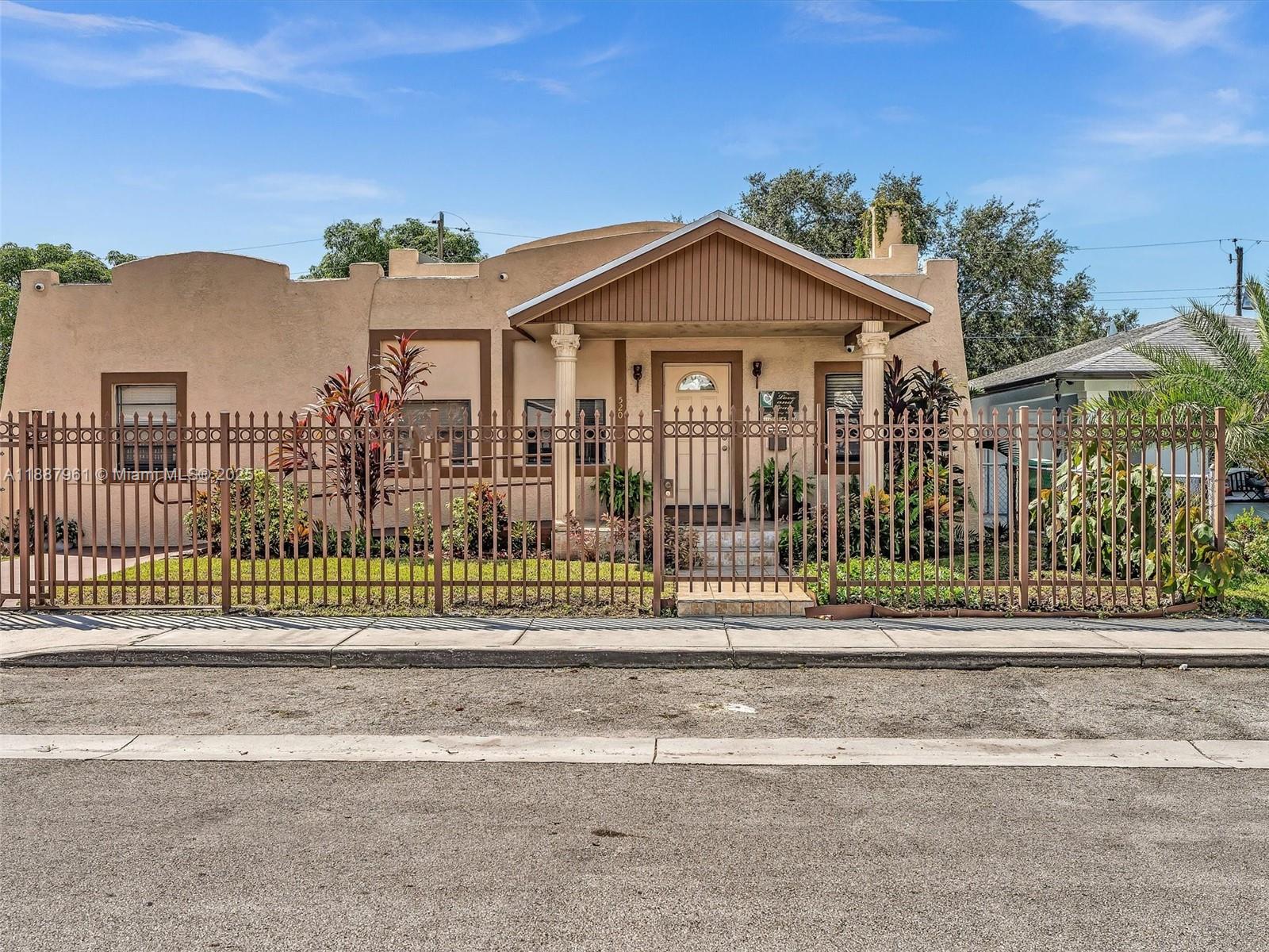 520 49th St, Miami, Florida 33127