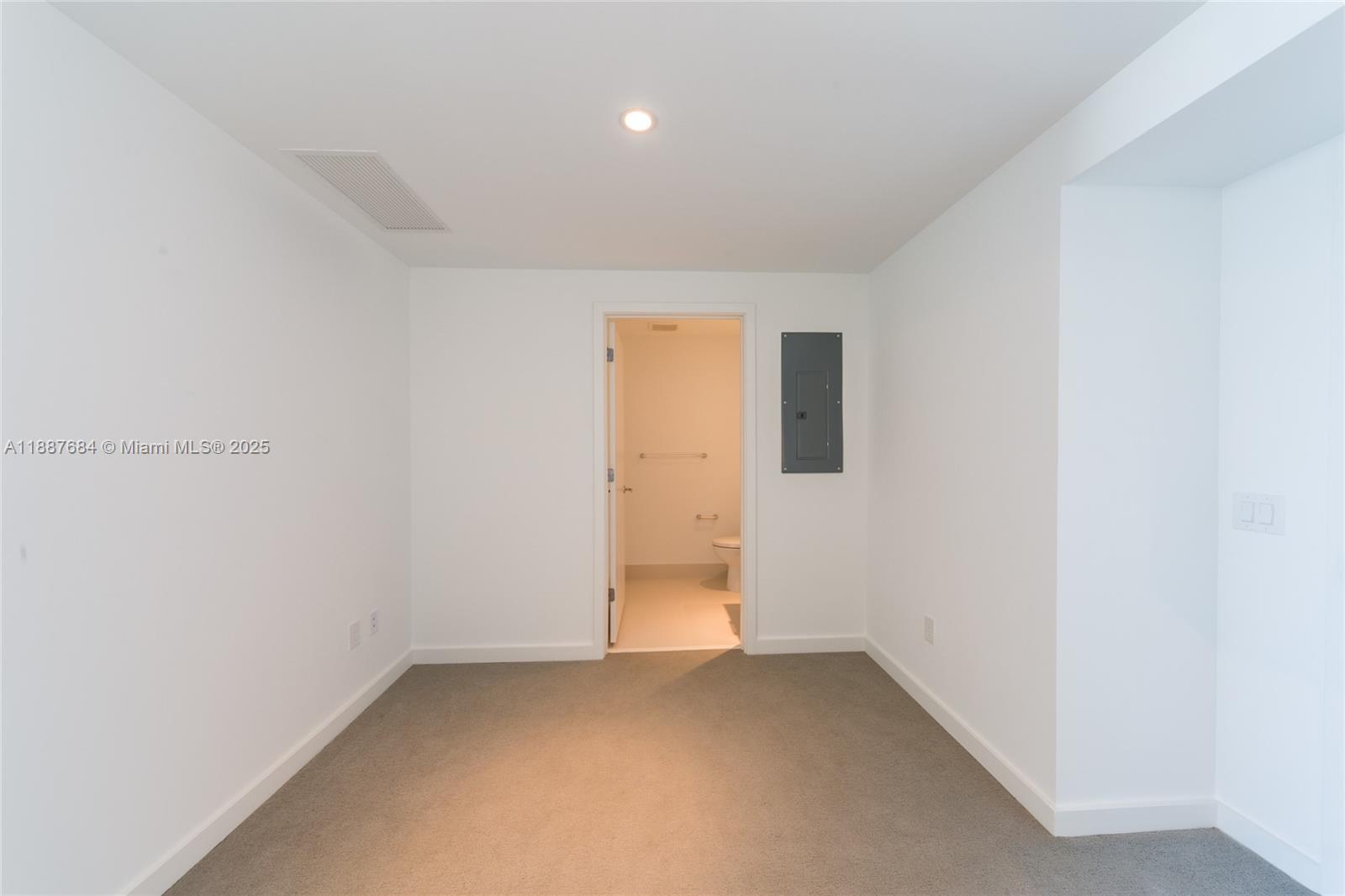 Property photo # 4