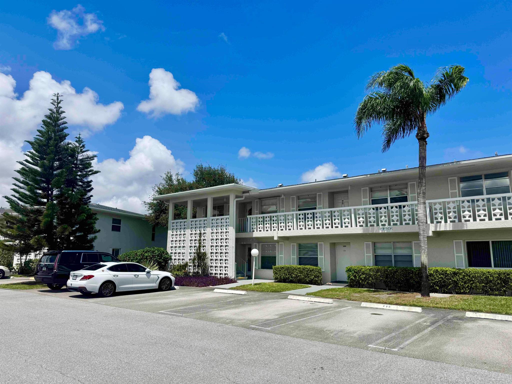 Photo 2 of home located at 2811 SW 15th Street 202, Delray Beach FL