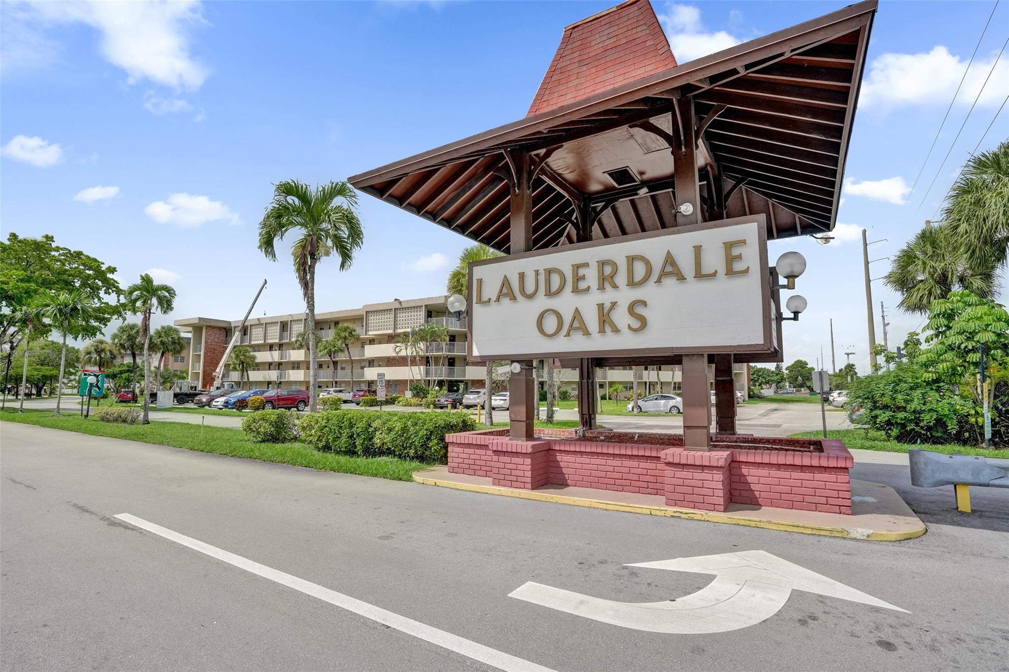Lauderdale Oaks