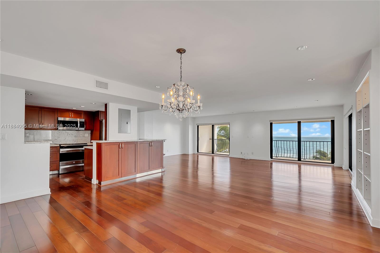 Property photo # 0