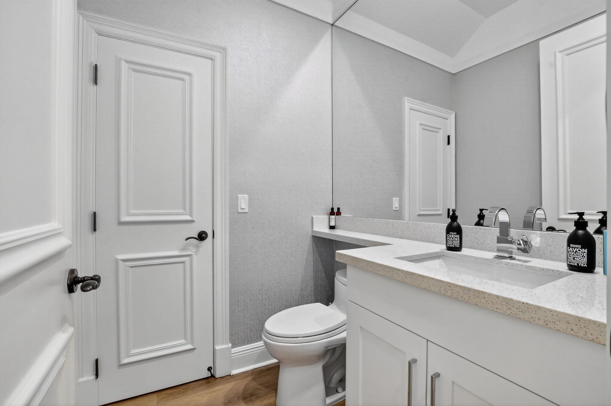 Photo 10 of home located at 6905 Long Leaf Drive, Parkland FL