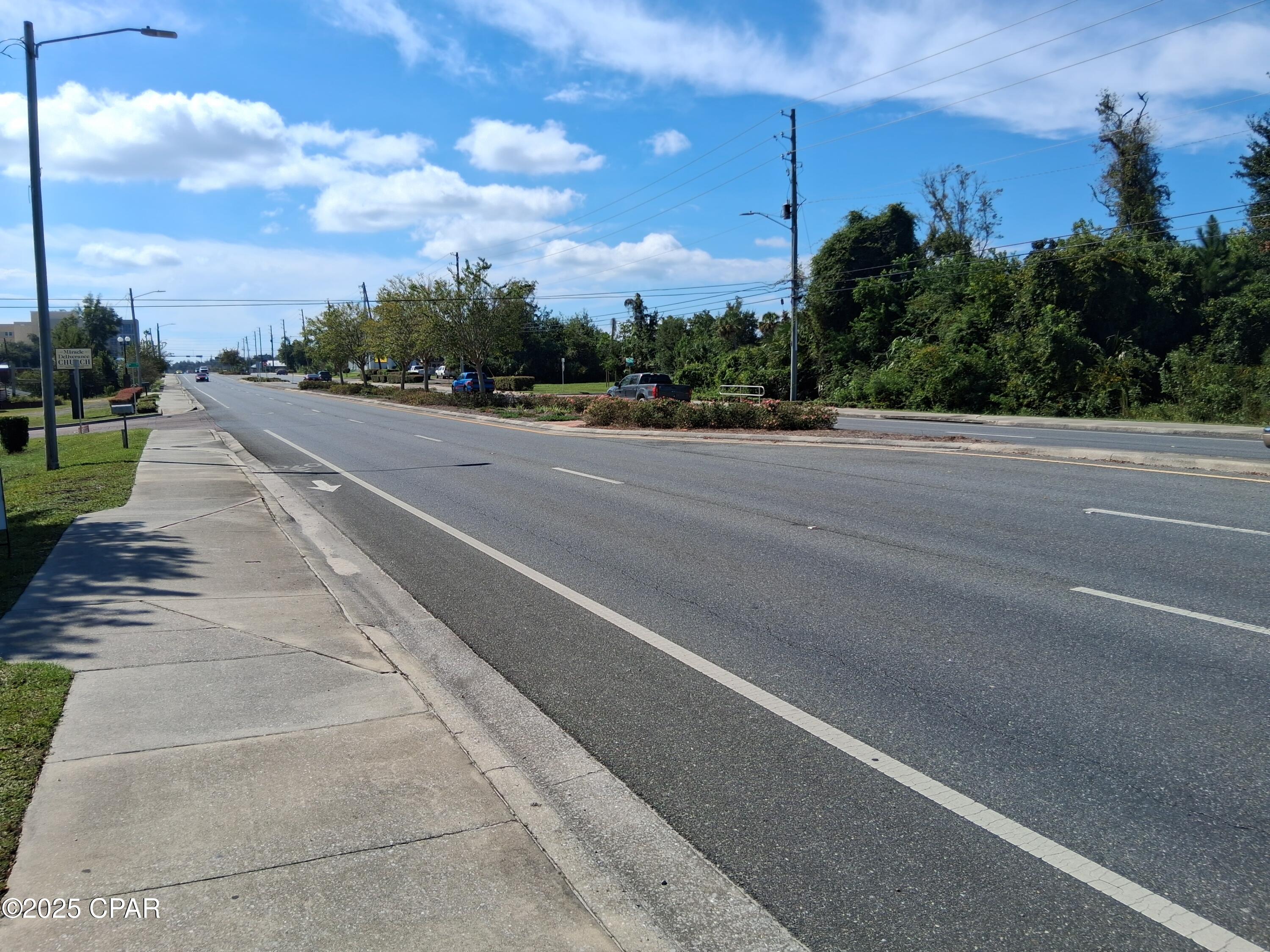 Image 5 For 826 Mlk Boulevard