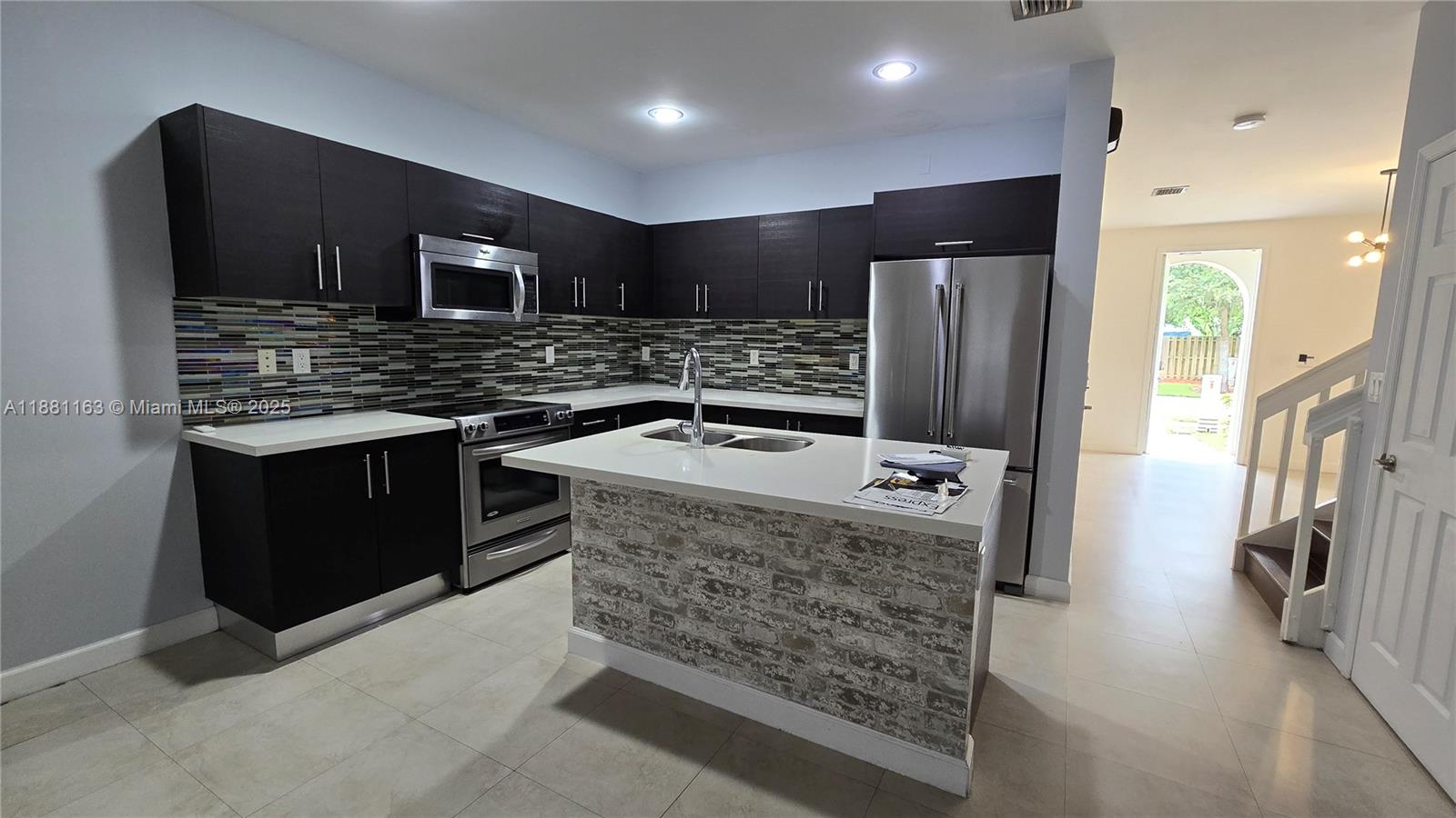 Property photo # 6