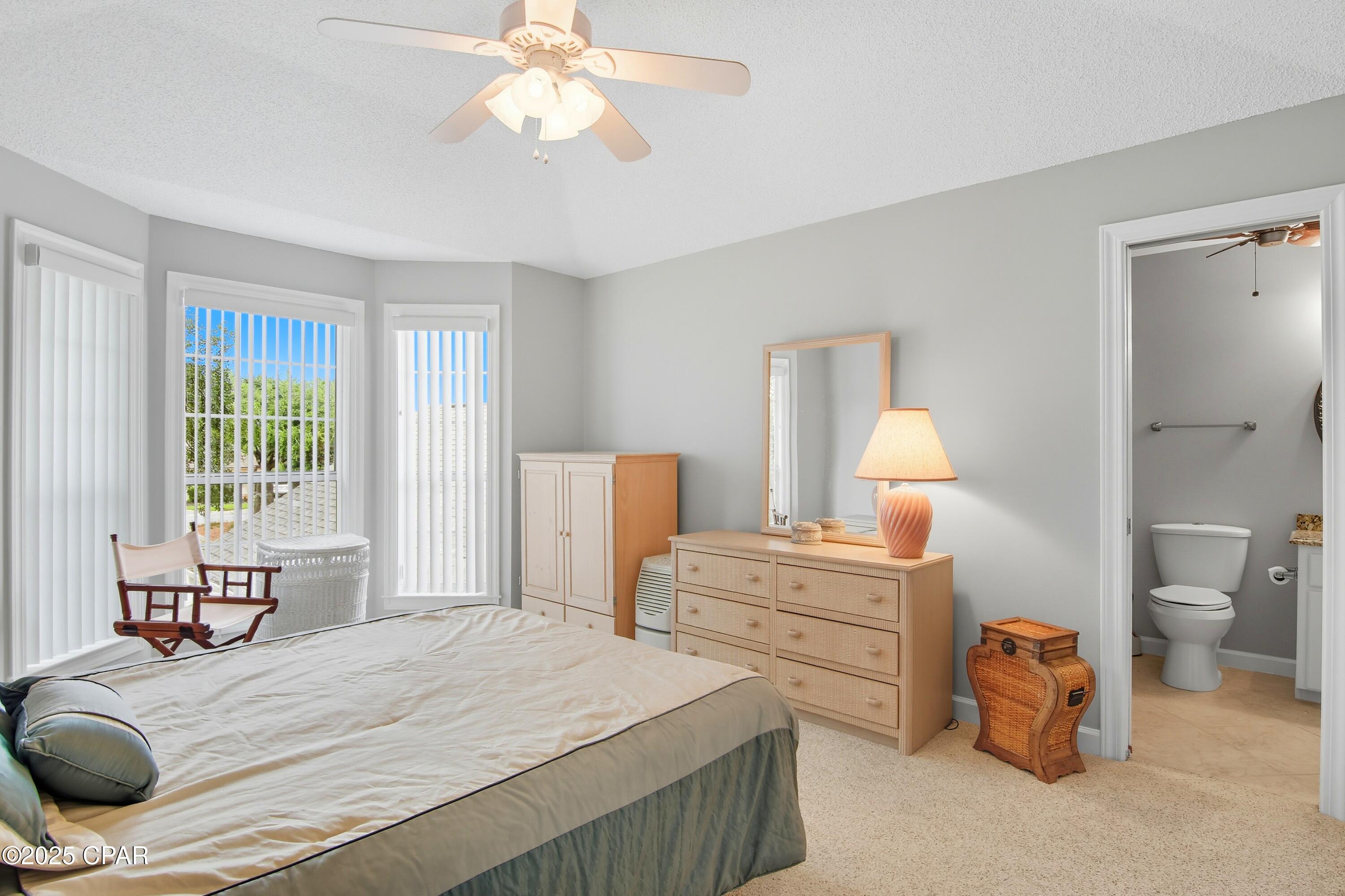 Eueewablyt7axk8zfyax8un Bb27kmim6eb9bfv2w1c