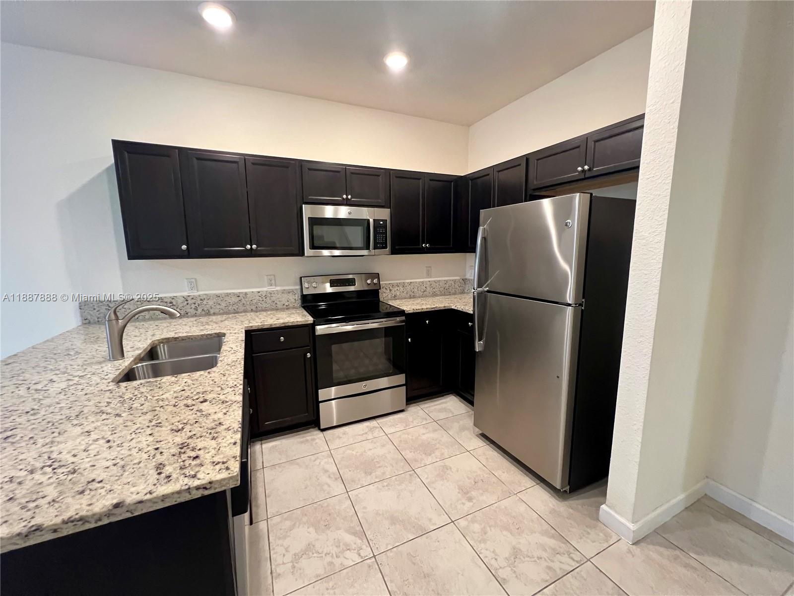 Property photo # 9