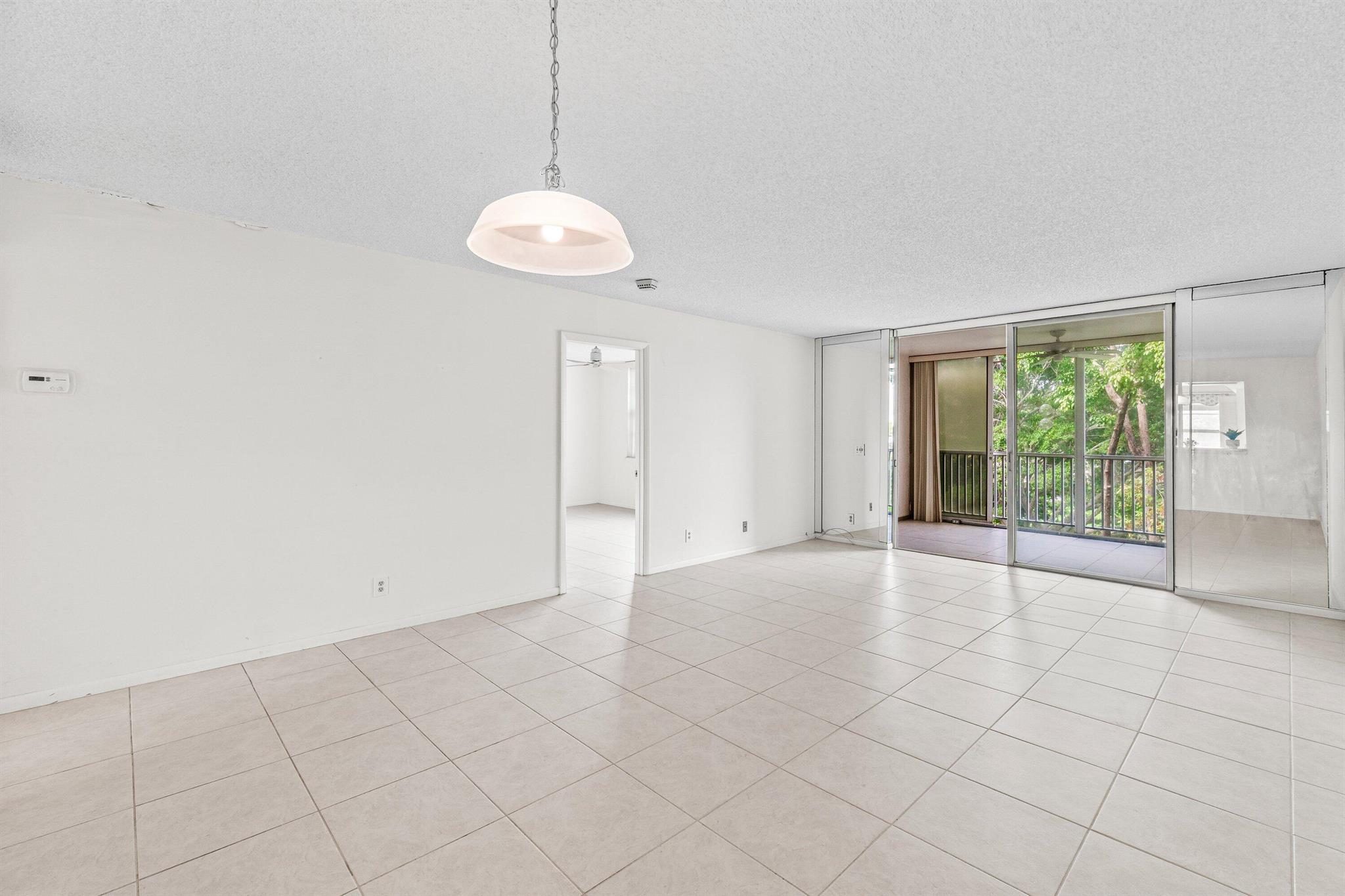 Photo 3 of home located at 14671 Bonaire Boulevard 409, Delray Beach FL