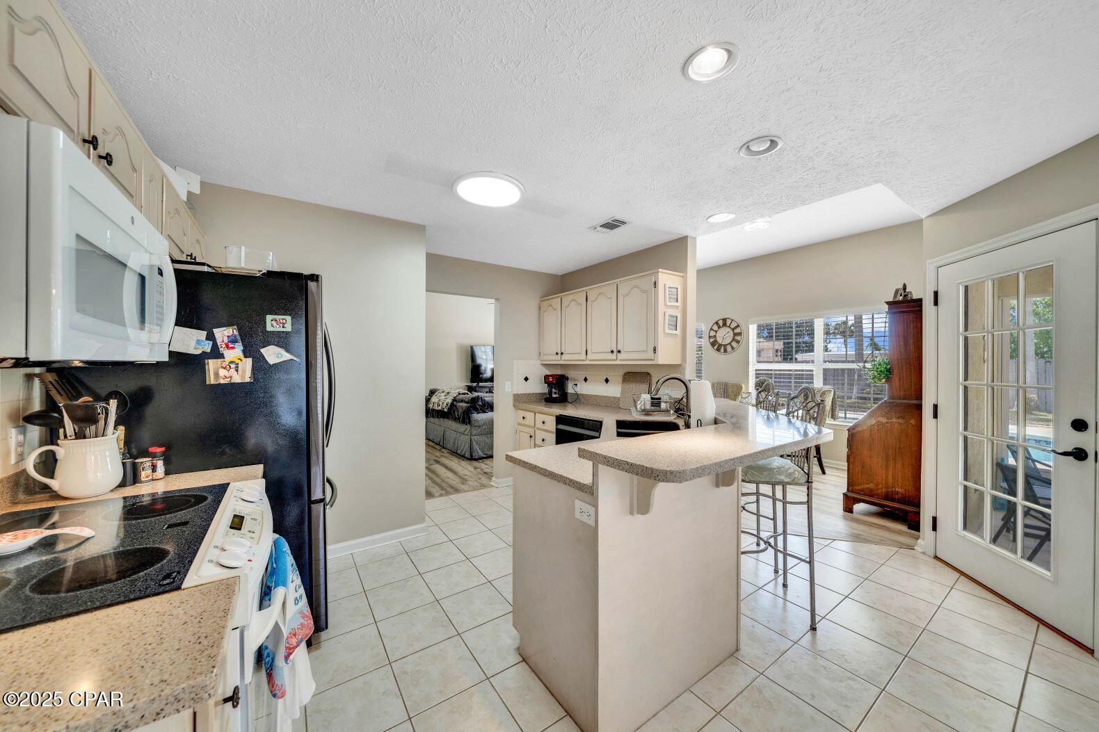 Image 6 For 128 Bonaire Drive