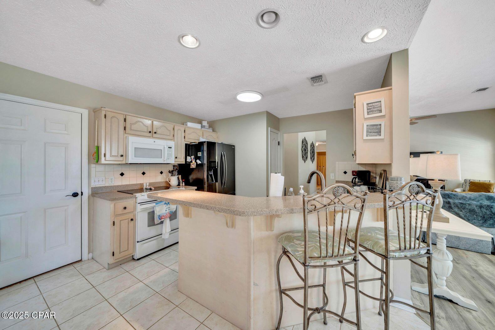 Image 8 For 128 Bonaire Drive