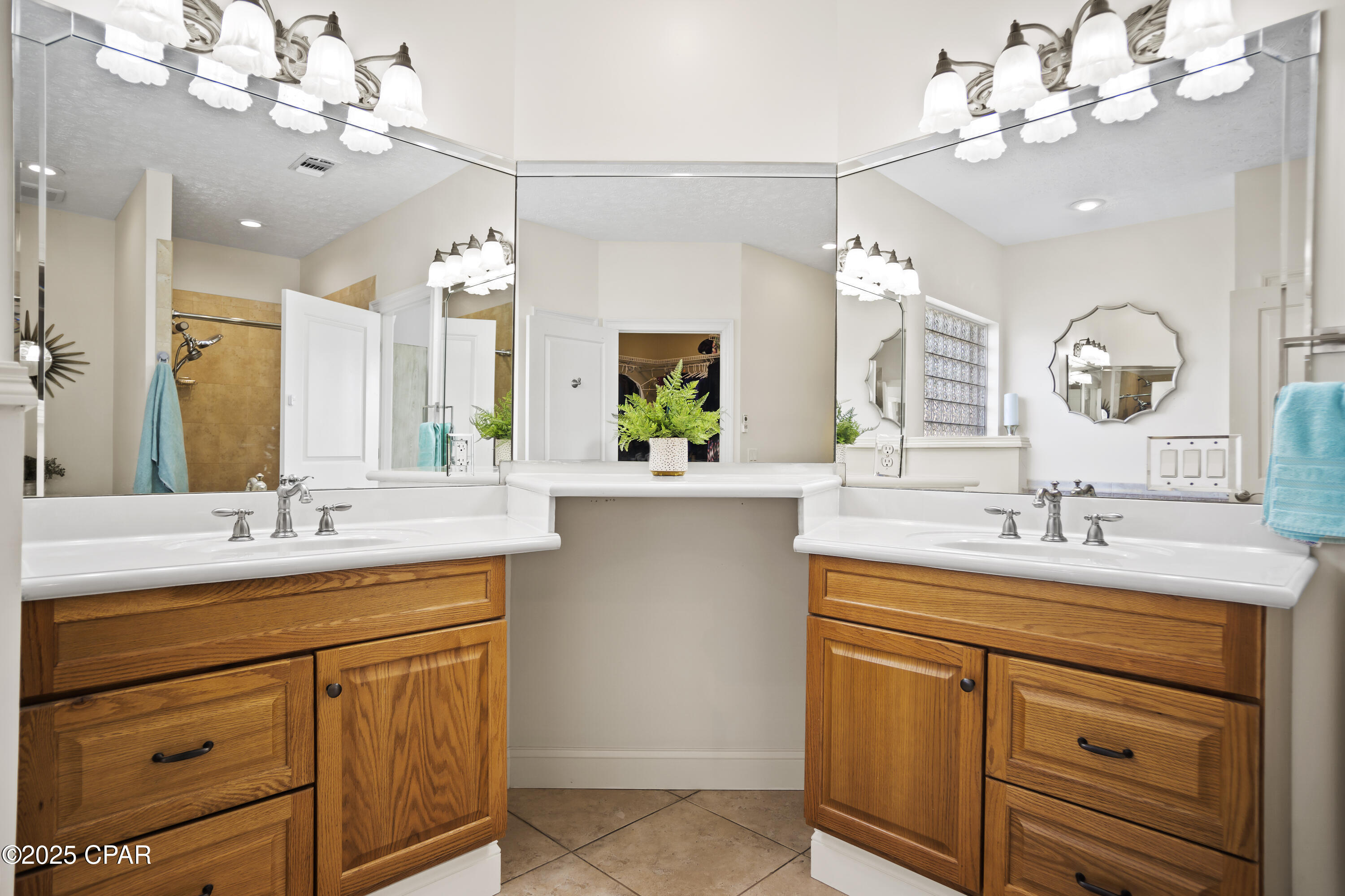 3fy7xzllso9tjy3z2ga3g6ucv_gsicbw1nofk8zrg0k