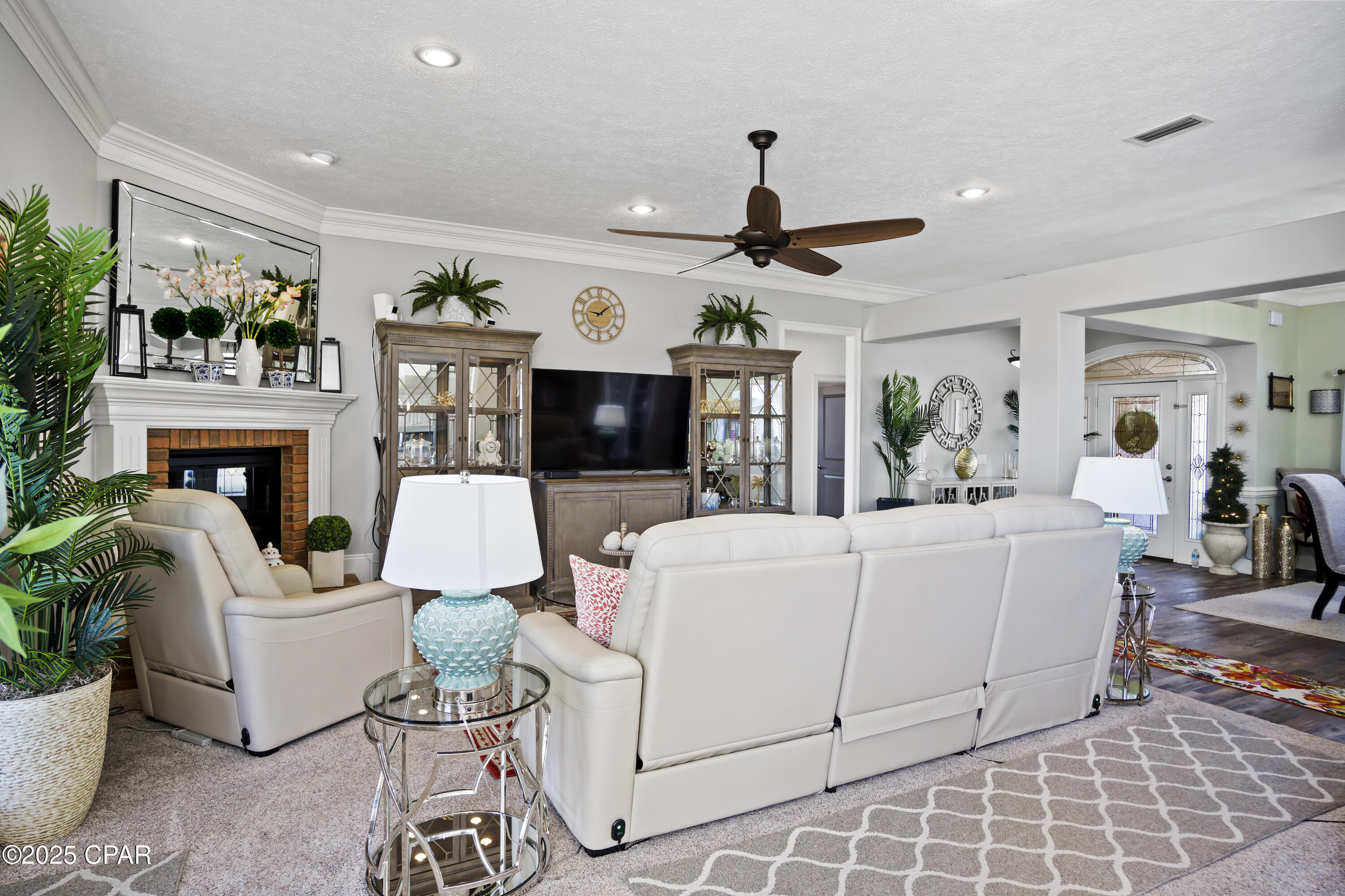 Yl8x6xnzn1 C_uiaiyibj4csug3ttvcx8osenwoaq1c