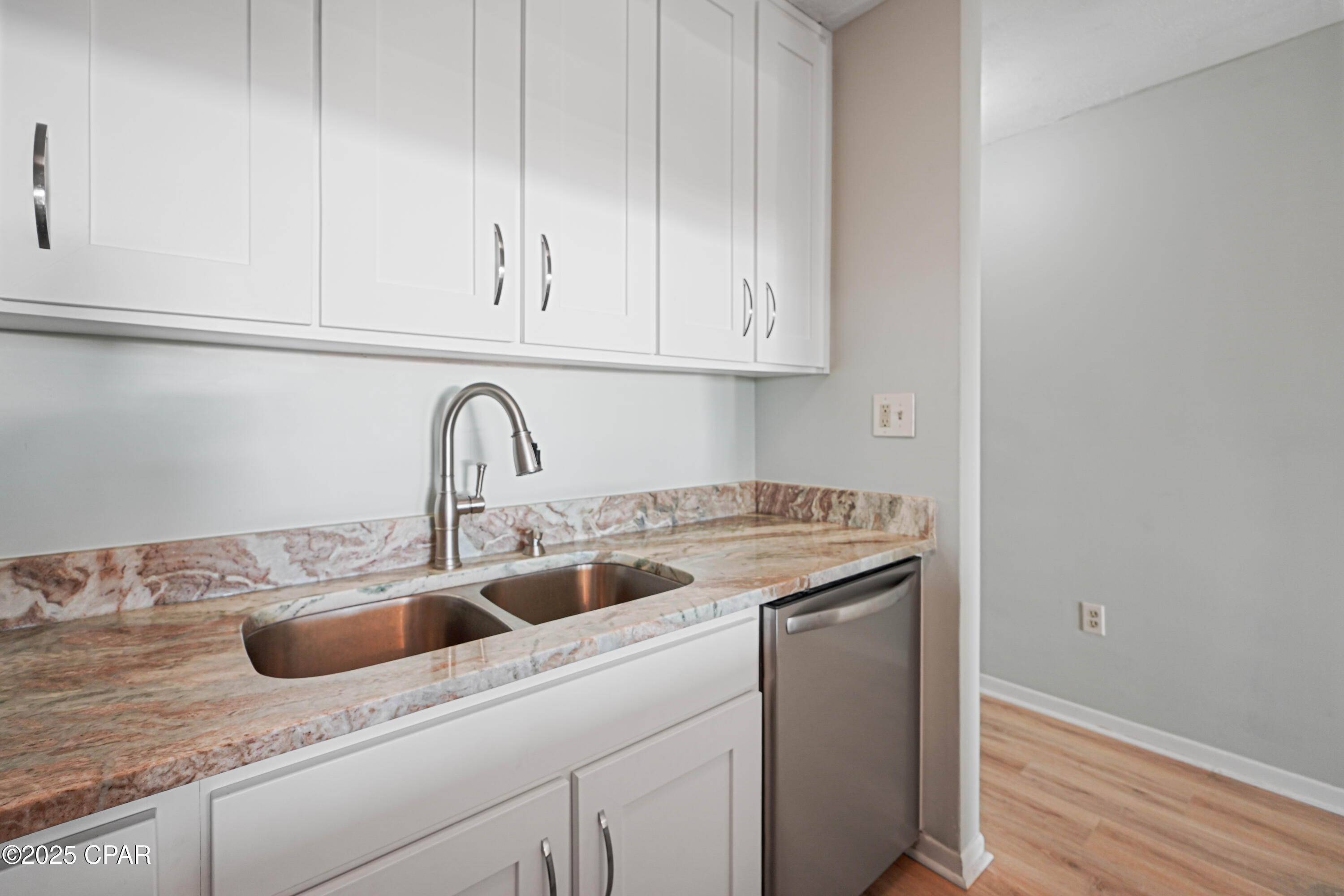 Xxa7lq1z8ynhiybaa5_lhvqc6ymjafvx3h5coybuio4