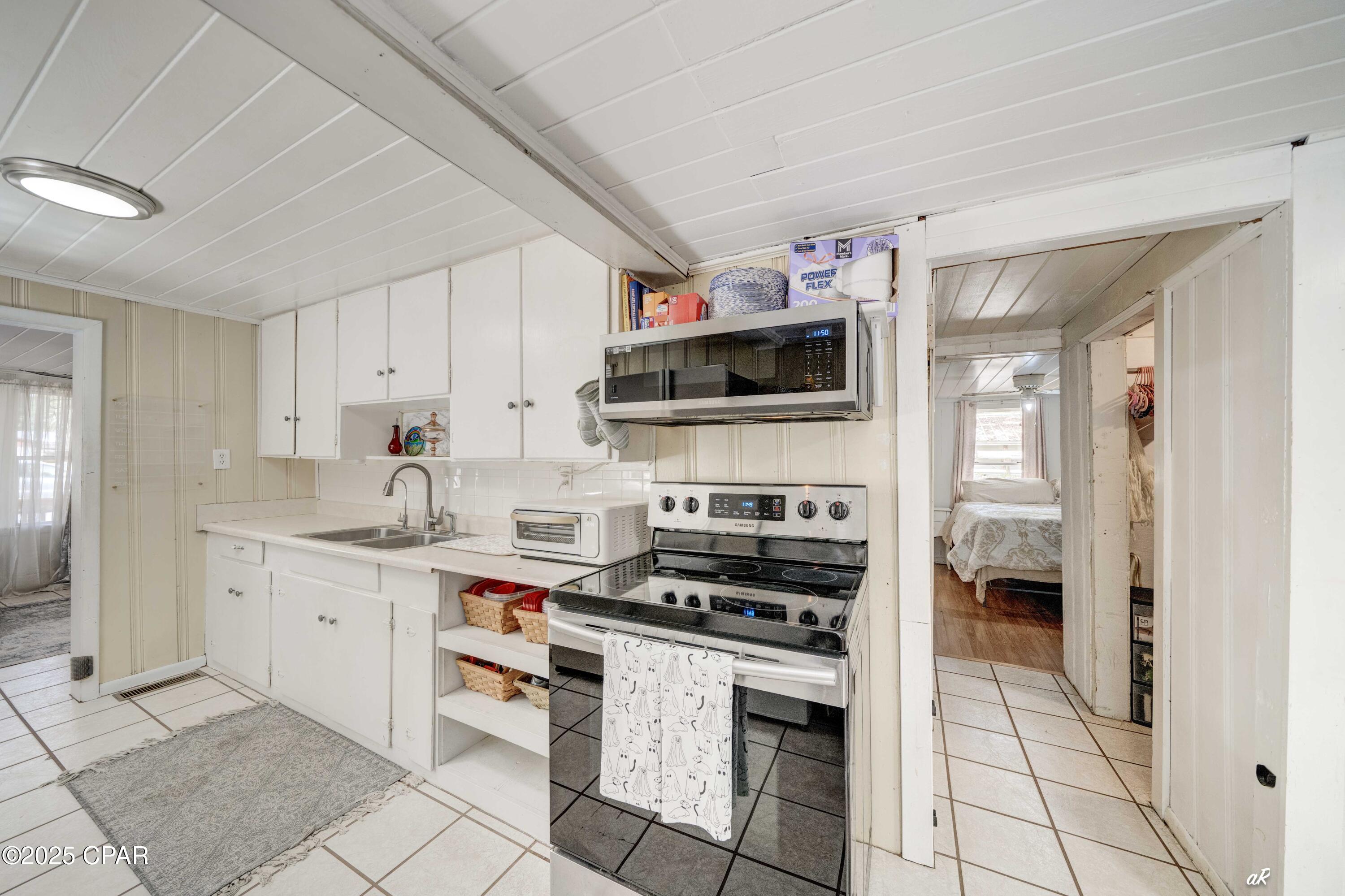 Image 16 For 815 Oakridge Road