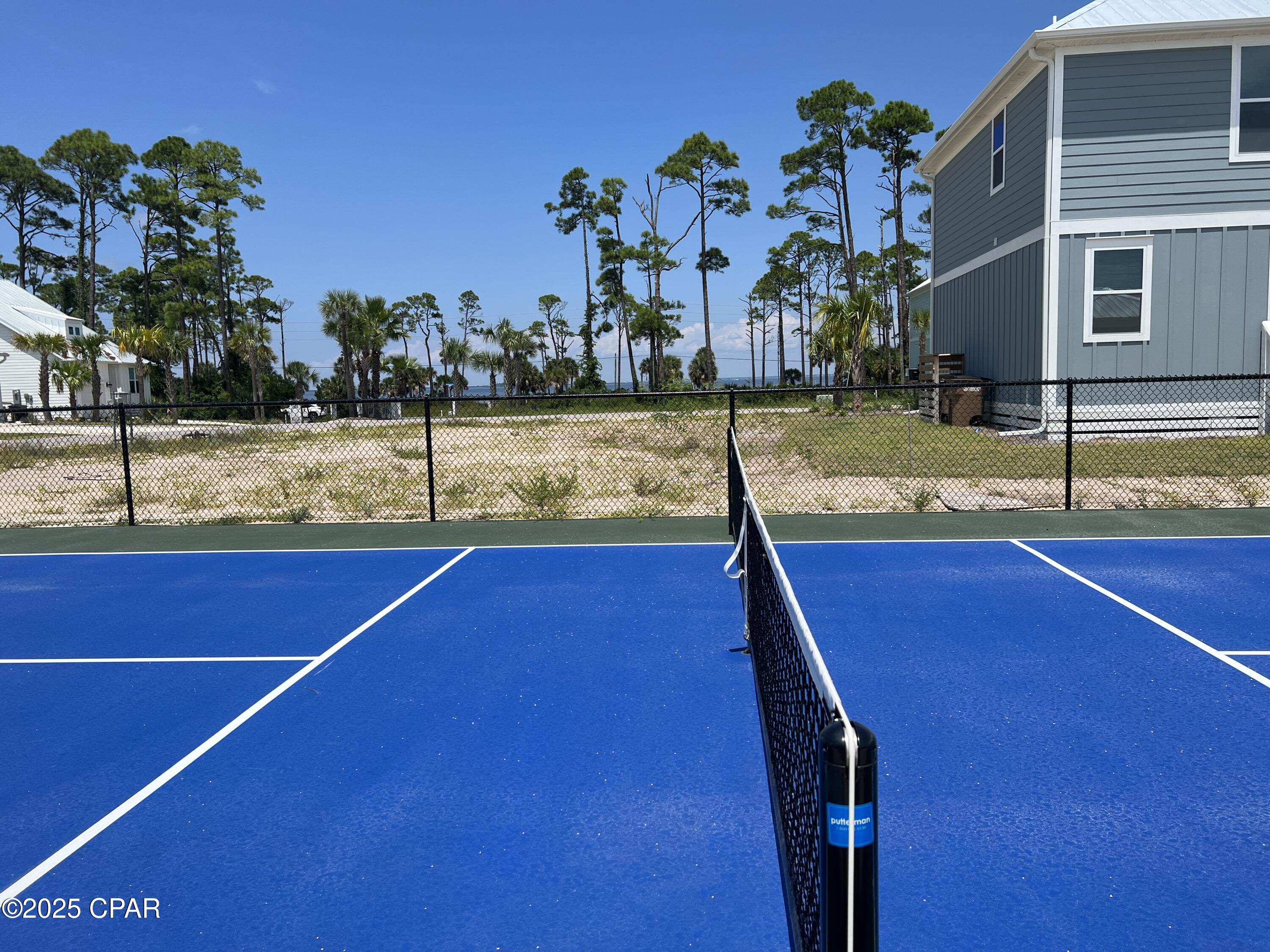 2e3bykx_rtbohpjdqpbuzvs7yoqnfy5tf4r9i2hgy6m