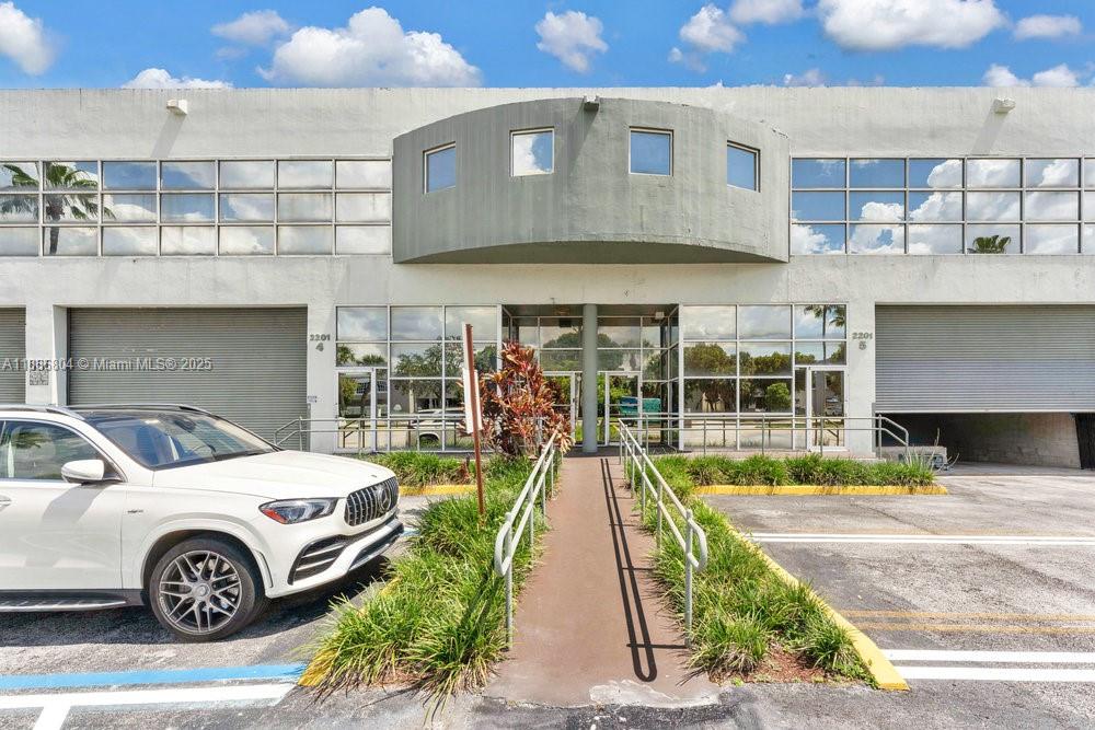 2201 102nd Pl Unit 4 A, Doral, Florida 33172