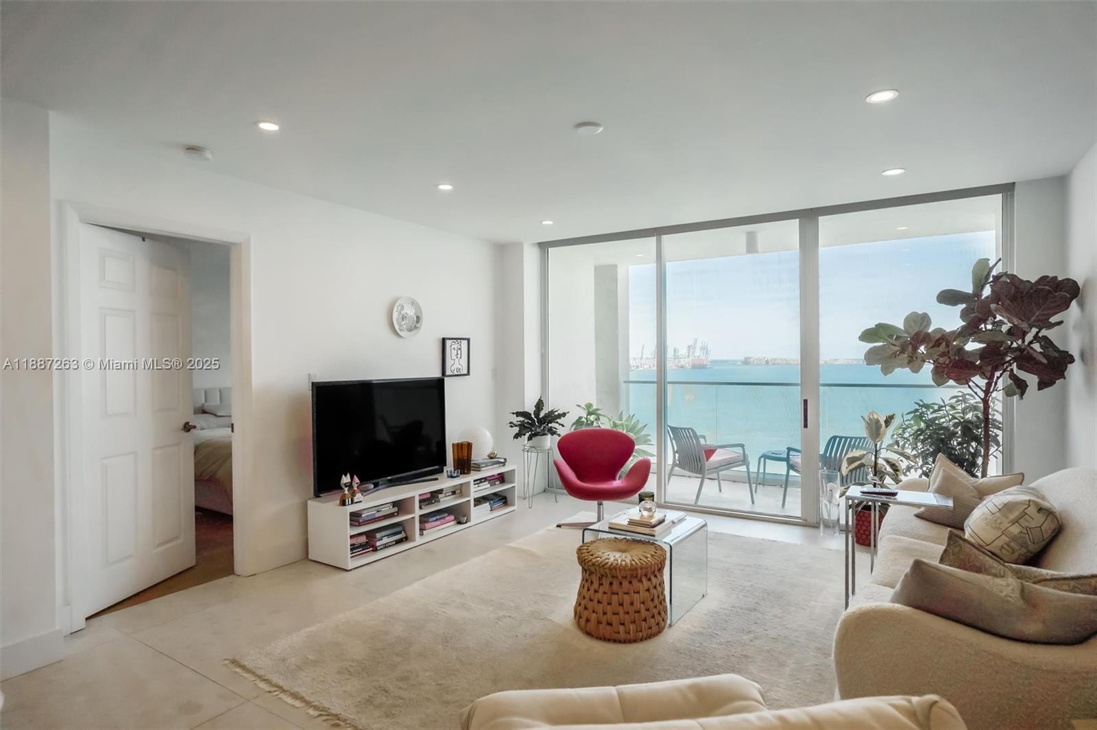 Property photo # 7