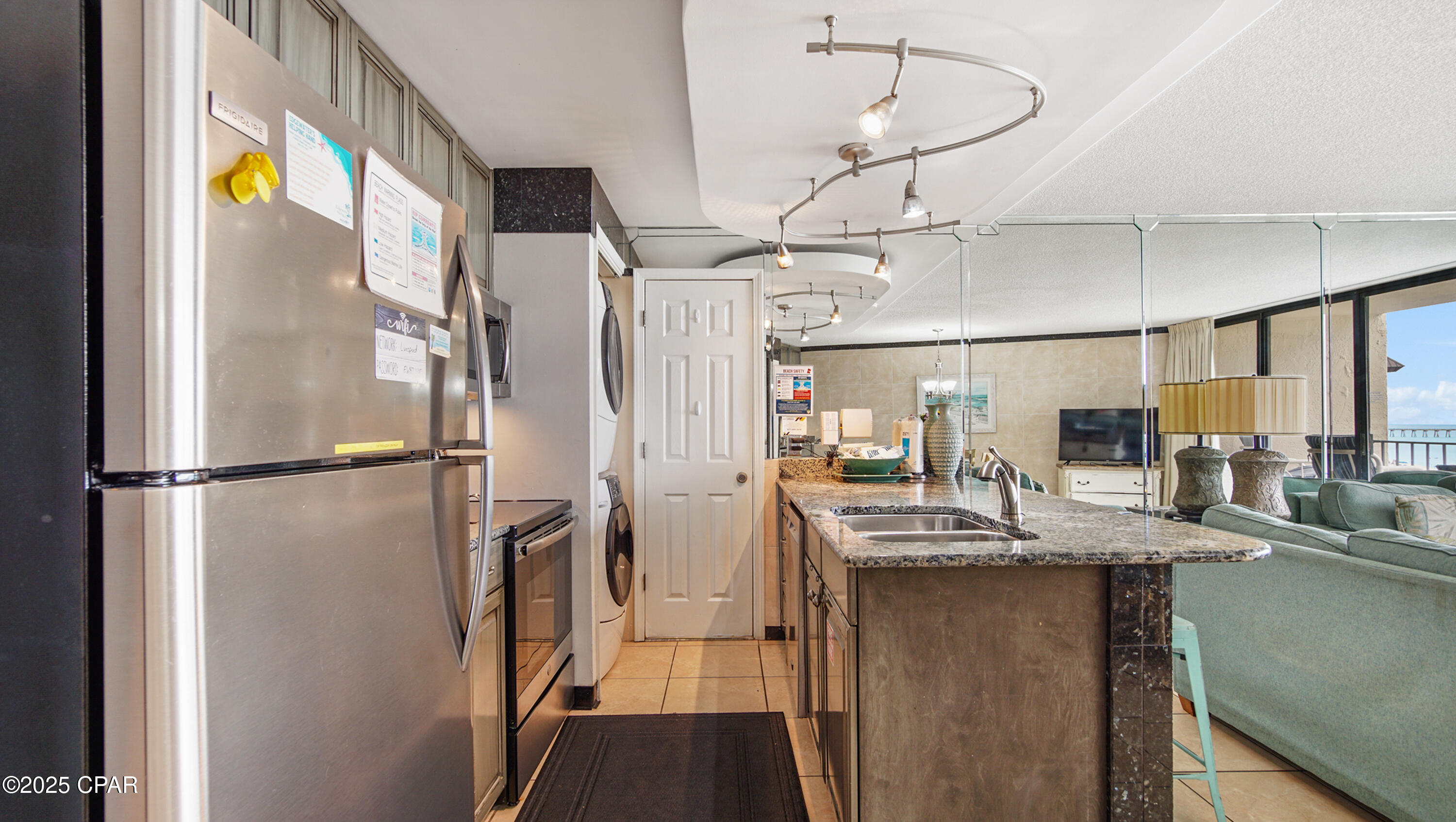 2v0tt R29lyag4unxp1xucaxwfsdesbcdjci_6jssea