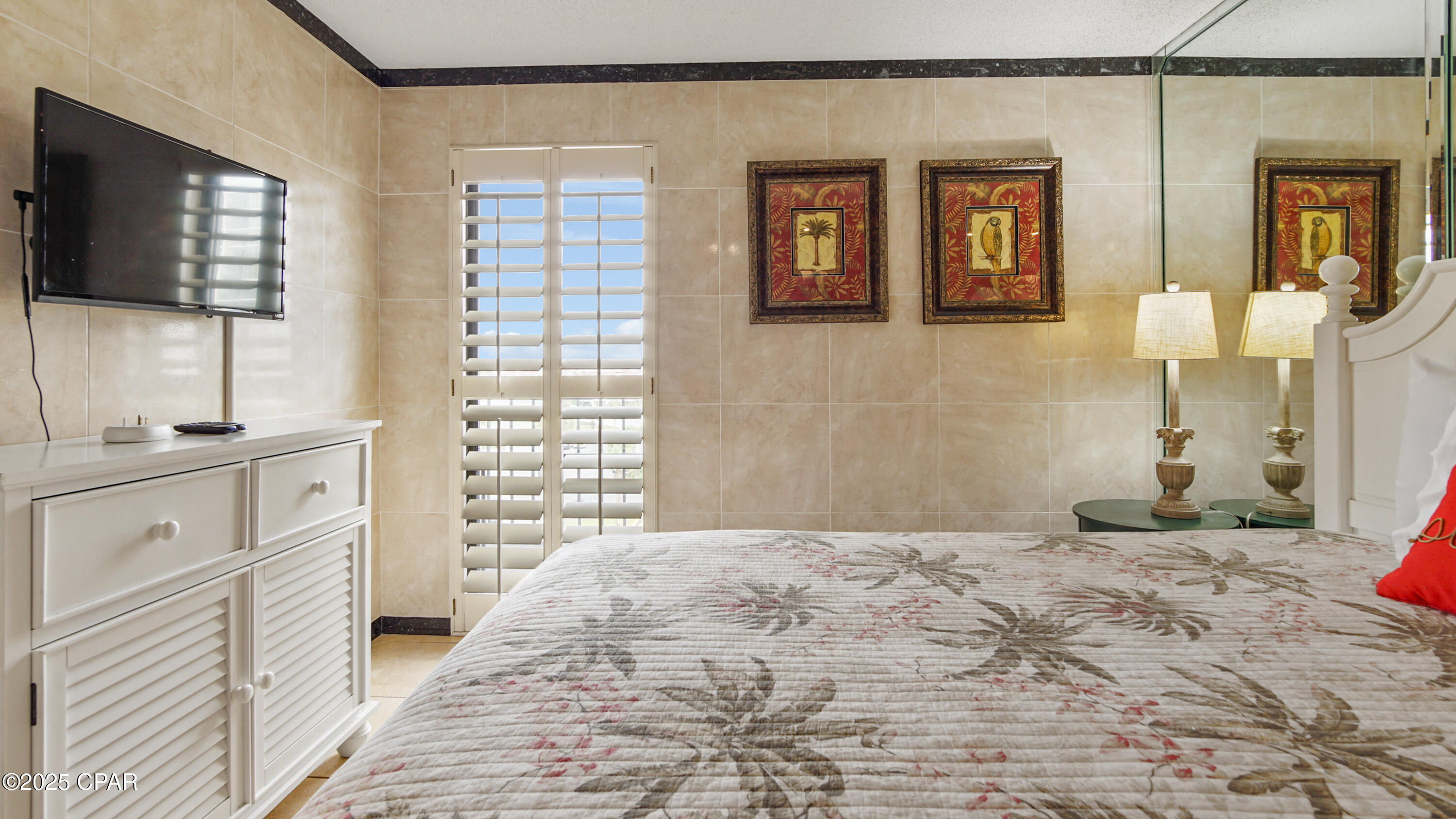 Tuxyb3gsmdhkvy1opjbmxffgq1bi1z_m20dc0rn49vy