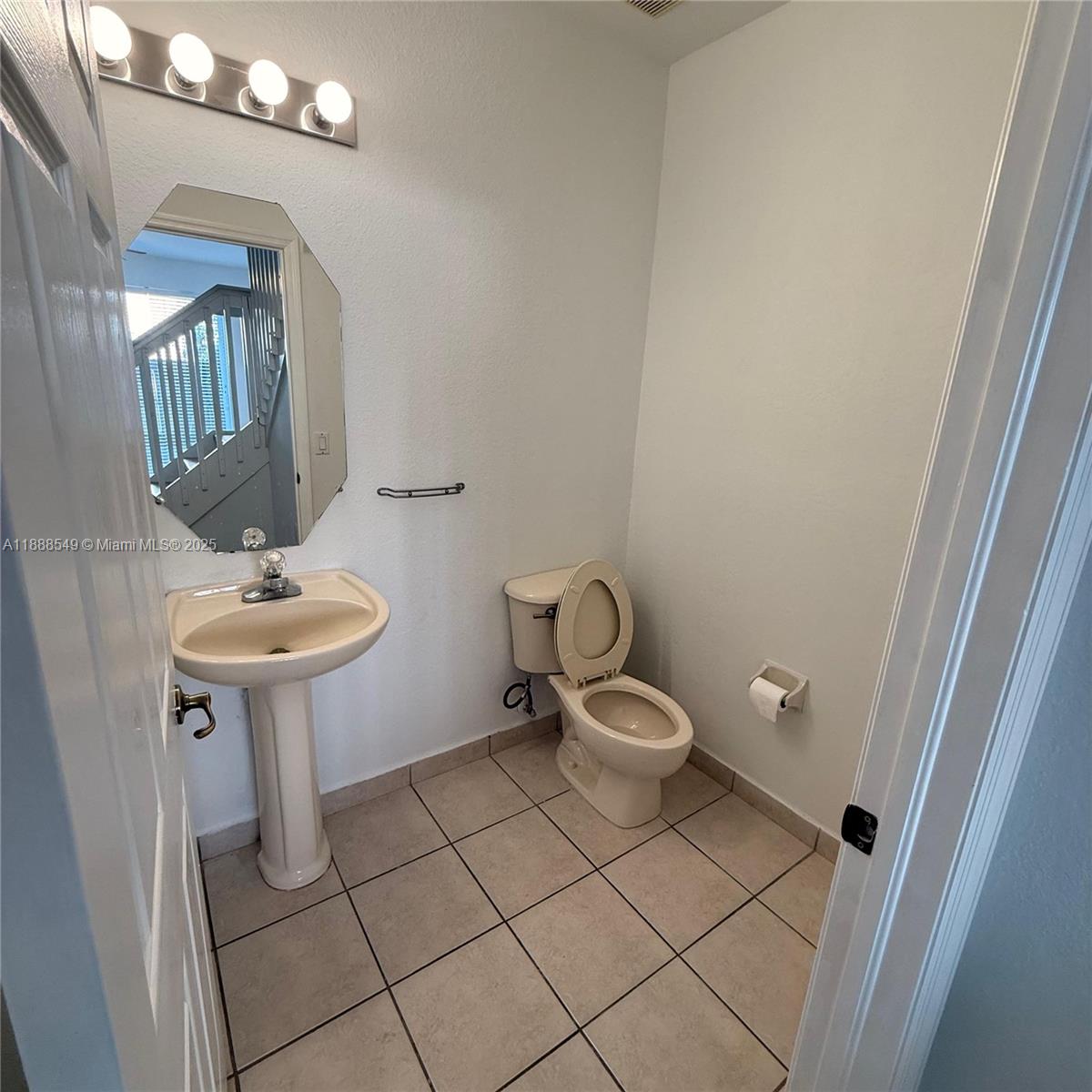 Property photo # 2