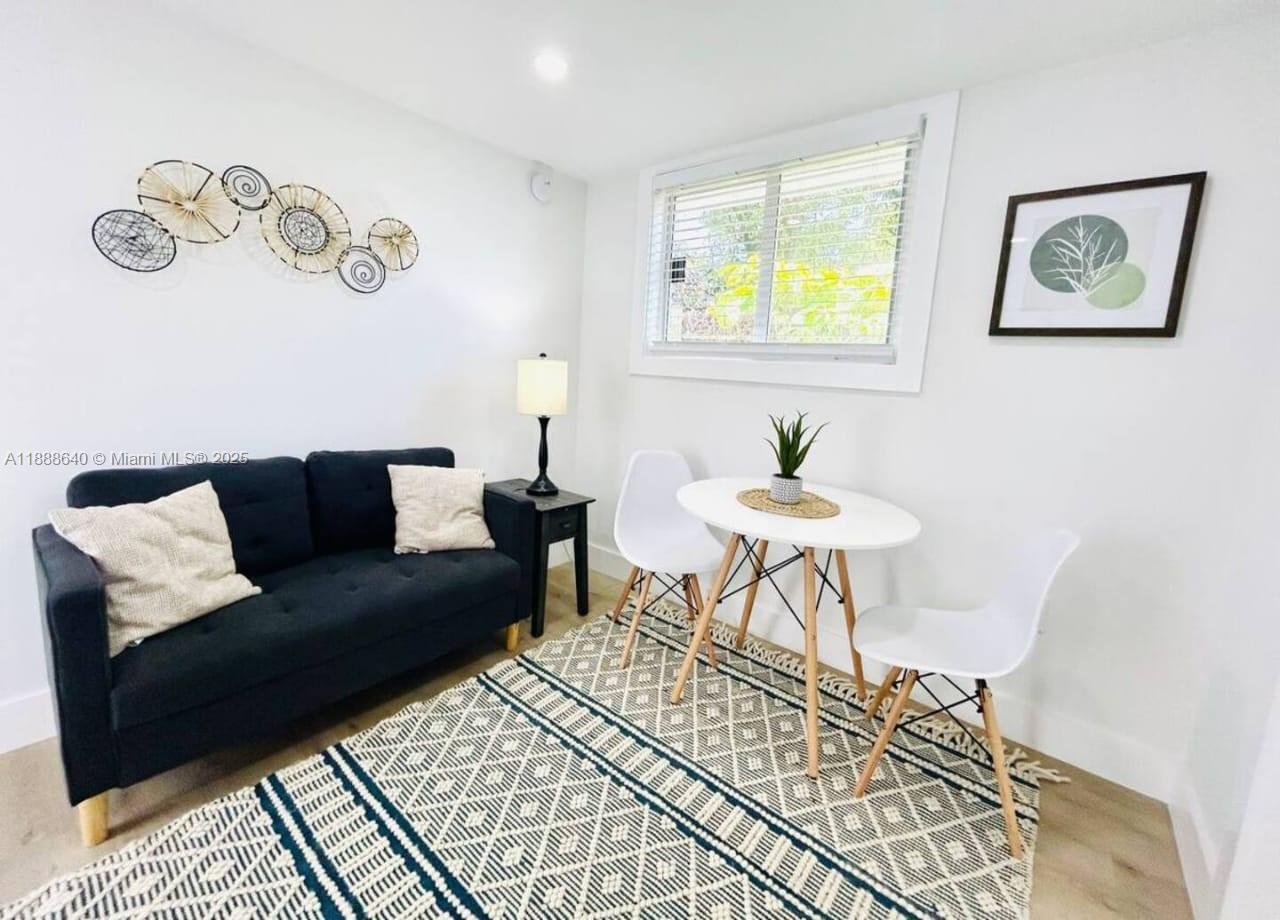 Property photo # 4