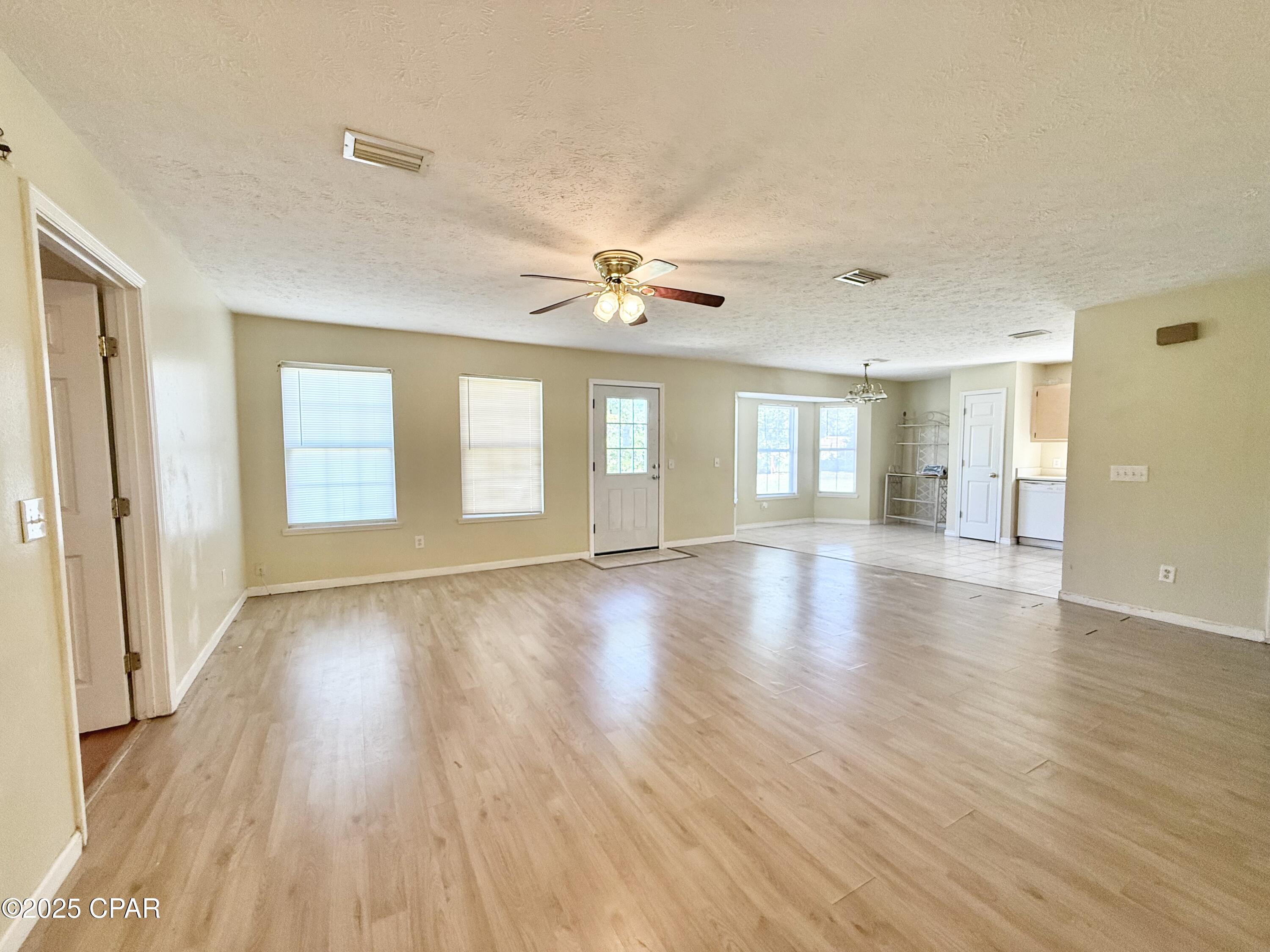 Q6yqi0sjfp2e 5su W6zini5a0gol9kfa0zwna4quoy