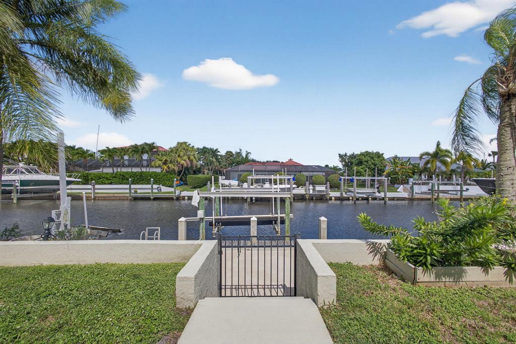 Photo 63 of home located at 8879 SE Hawksbill Way, Hobe Sound FL