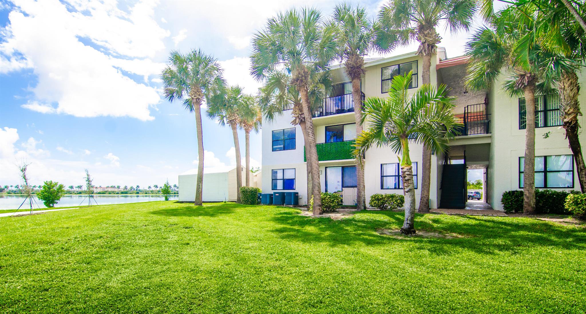 Photo 31 of home located at 760 Executive Center Drive 24, West Palm Beach FL