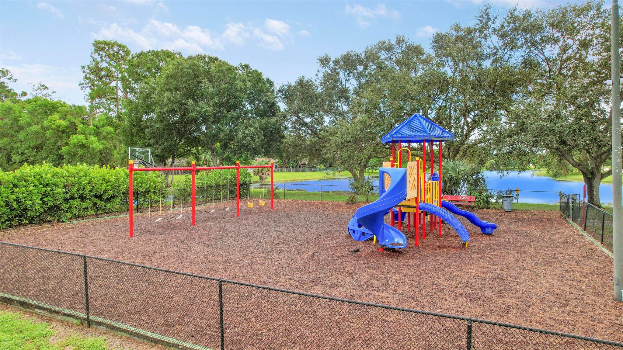 Photo 9 of home located at 8421 Bonita Isle Drive, Lake Worth FL