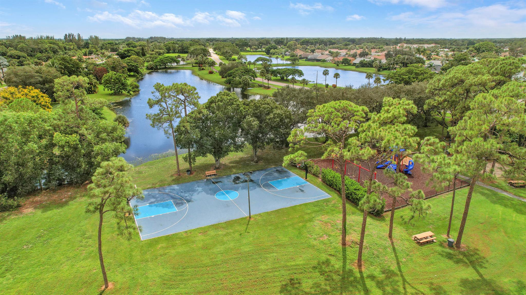 Photo 10 of home located at 8421 Bonita Isle Drive, Lake Worth FL