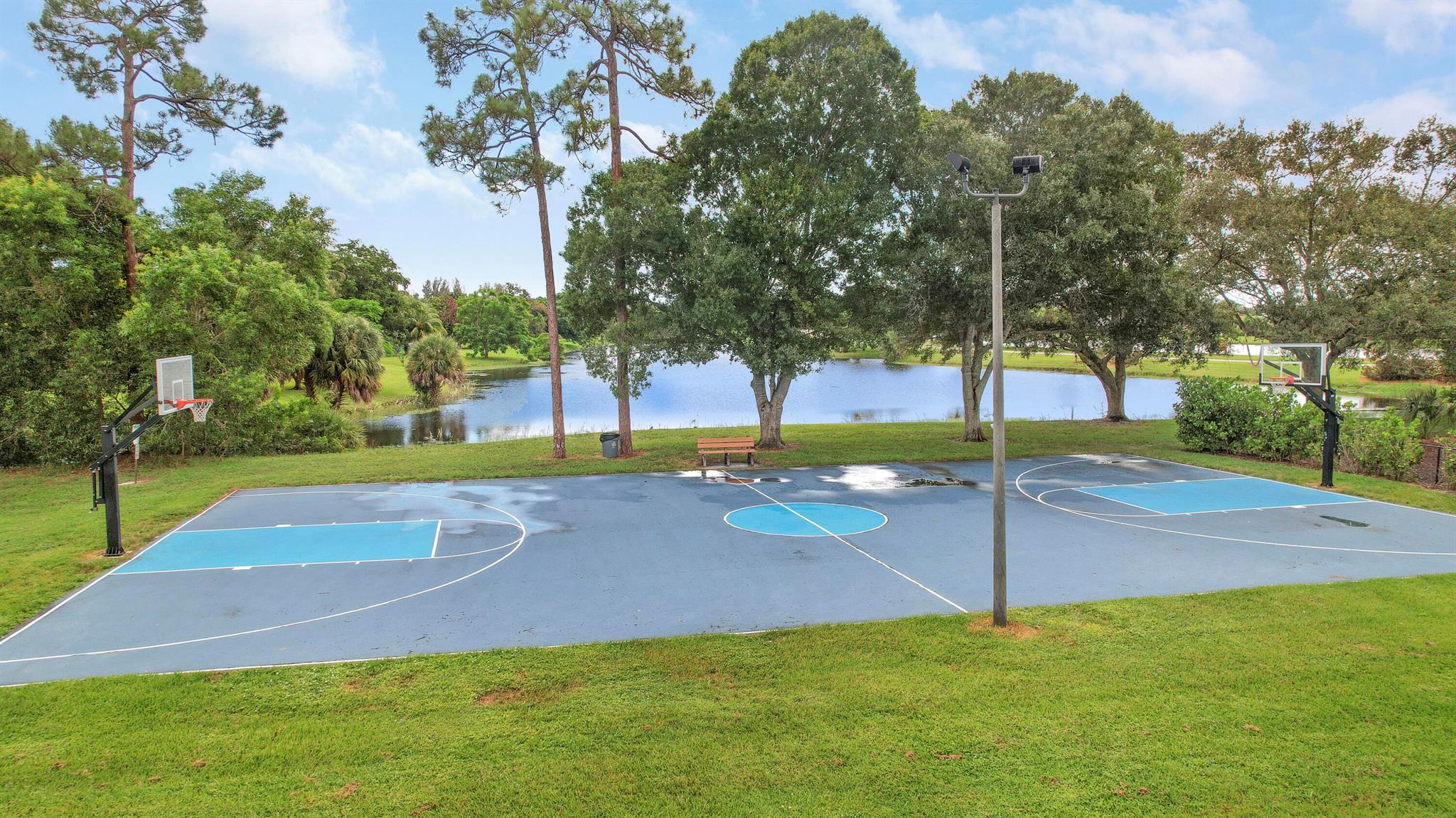 Photo 8 of home located at 8421 Bonita Isle Drive, Lake Worth FL