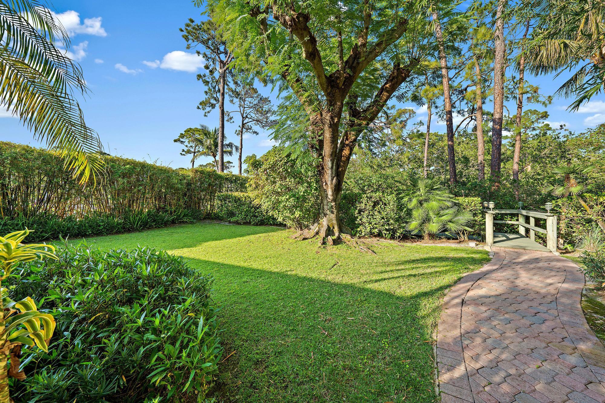 Photo 42 of home located at 18907 SE Loxahatchee River Road, Jupiter FL