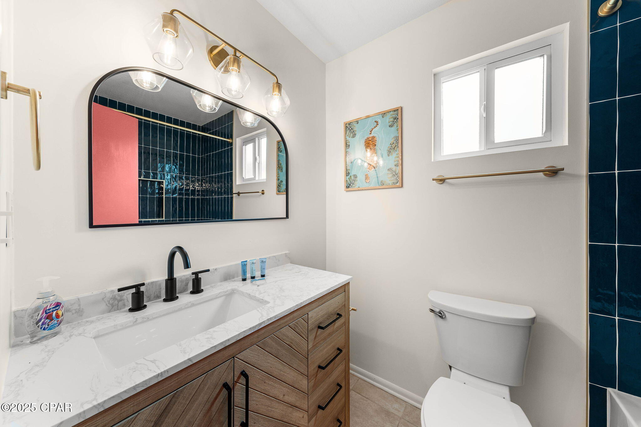 Mbu7f47mky0bg31cnru6rc79xlrvwkdeoy8t5ha_xye