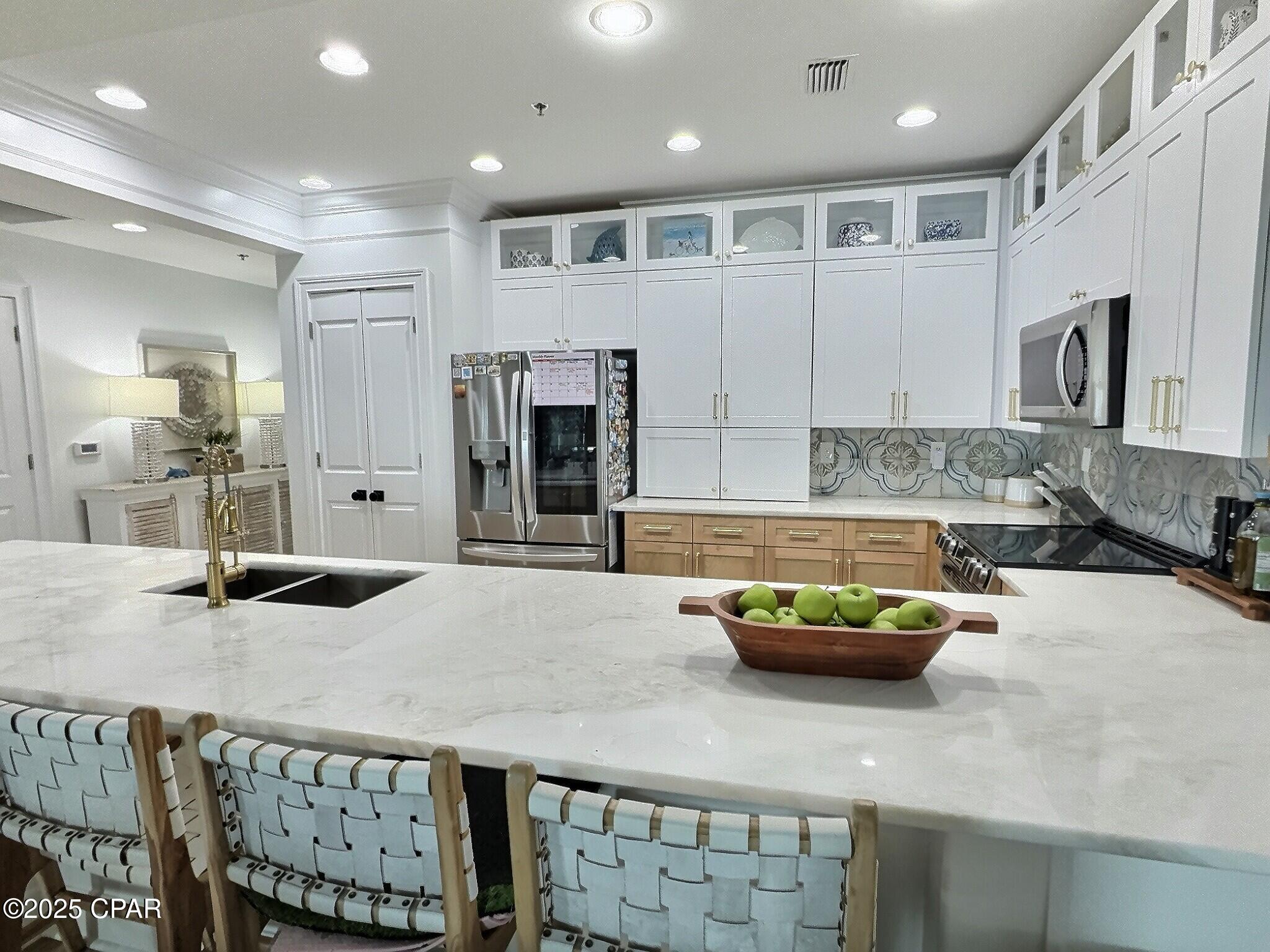 Ivp1yfgyaizpt87z_sgxbvmn49qh7au2i74leama63s