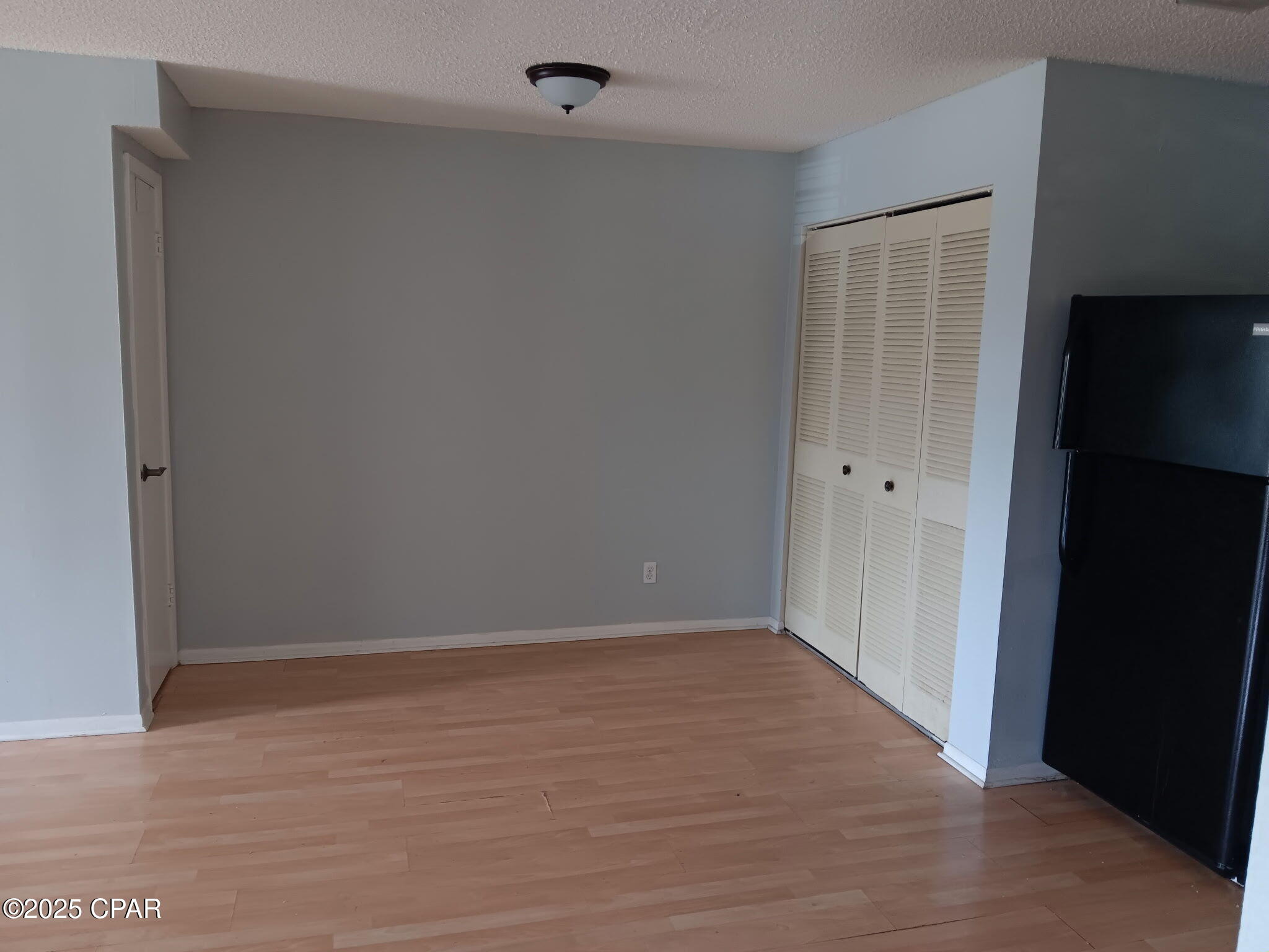 Image 4 For 300 Lakepointe Drive 202