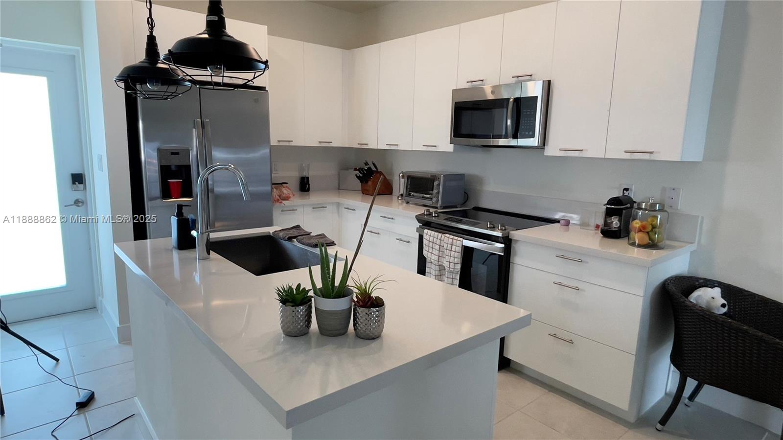 Property photo # 2