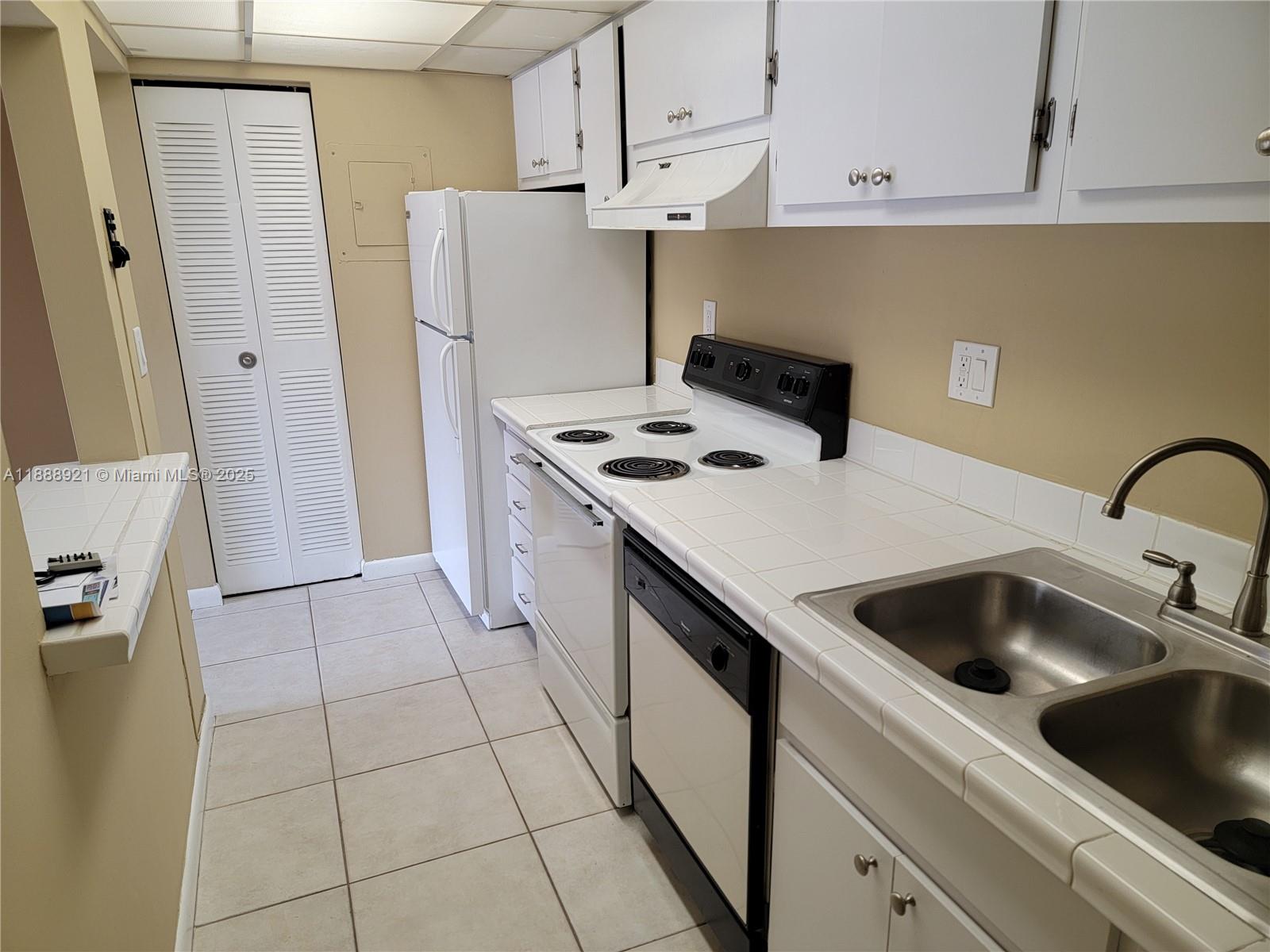 Property photo # 9