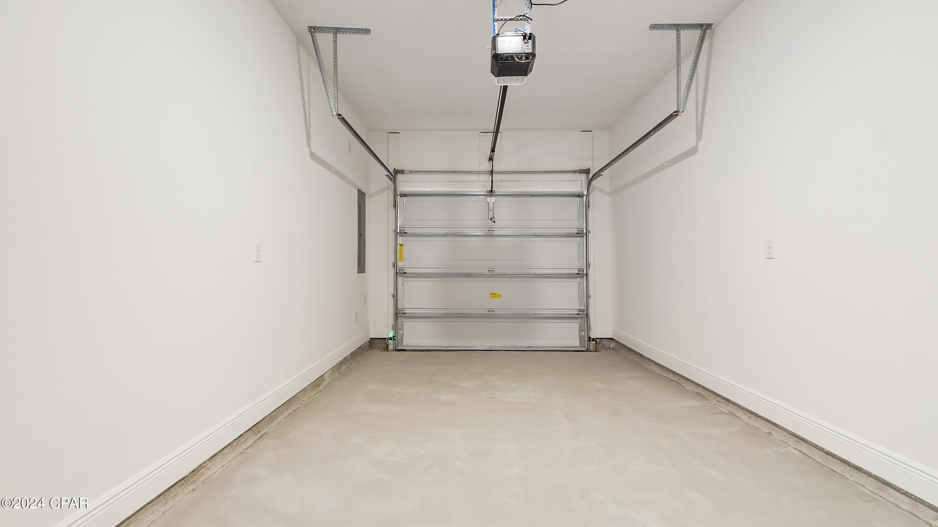 Ec 38zqvrviwiewdp51mijahuuo5ggynty2tqvdlj5c