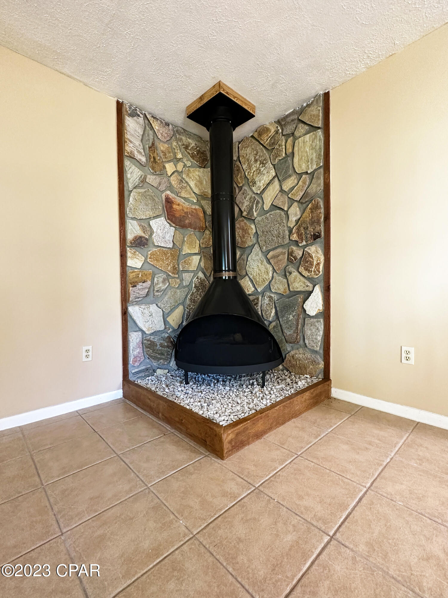 Bxdrghswr Yntkkkzivwarbizqoqvhf7hu4crrjwyvq