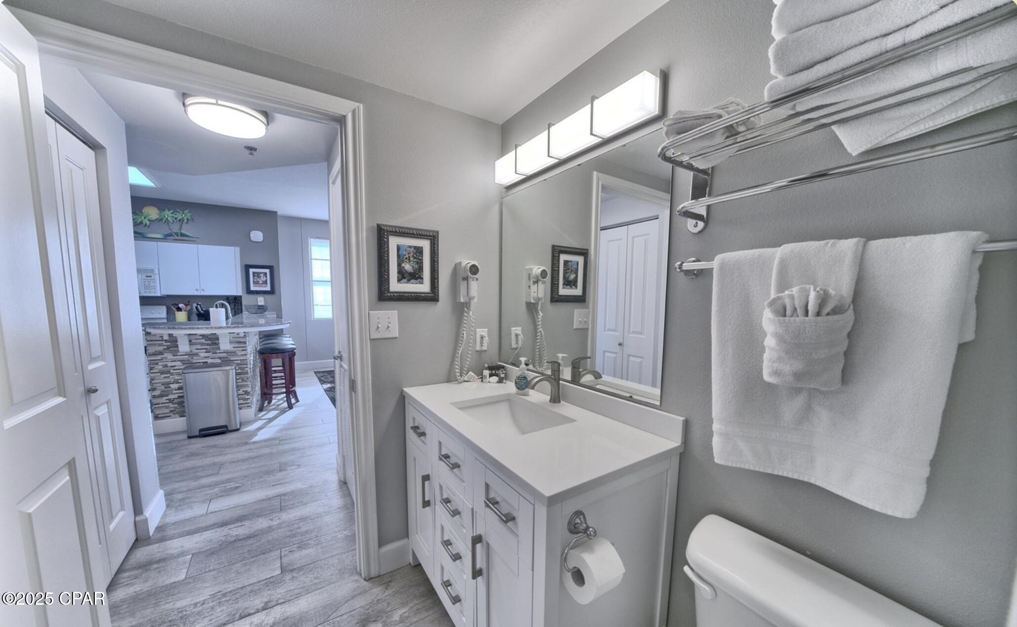 Image 12 For 9900 Thomas Drive 2131