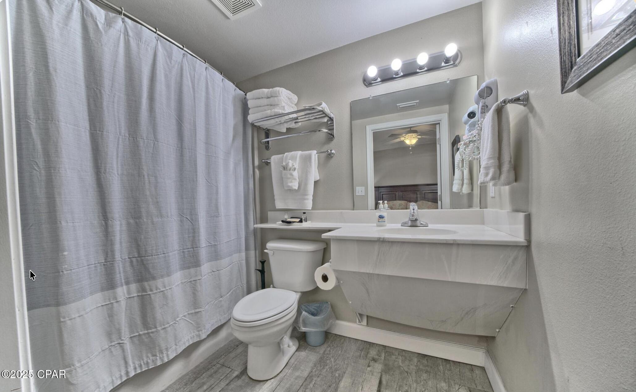 Image 14 For 9900 Thomas Drive 2131