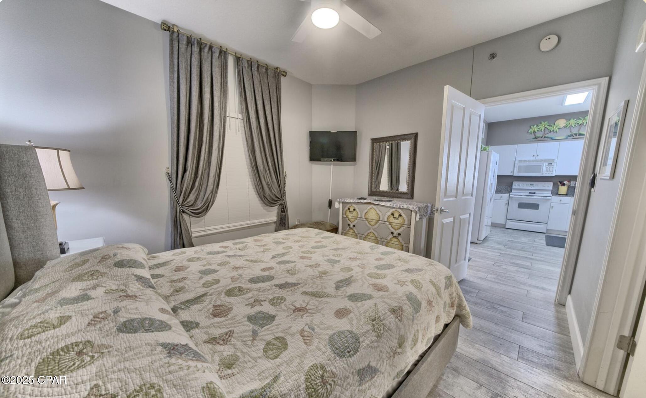 Image 21 For 9900 Thomas Drive 2131