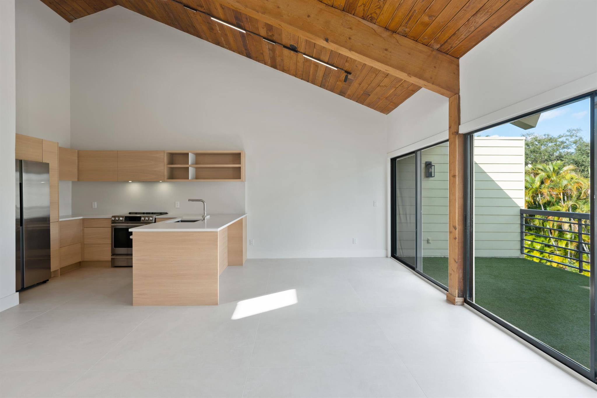 Stuart Executive Court