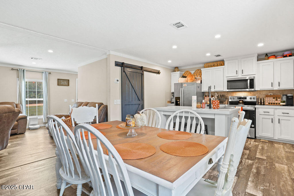 Qtn Oak6dnhlhs0y1_sgspums_zcy57g53wqrkwmfue